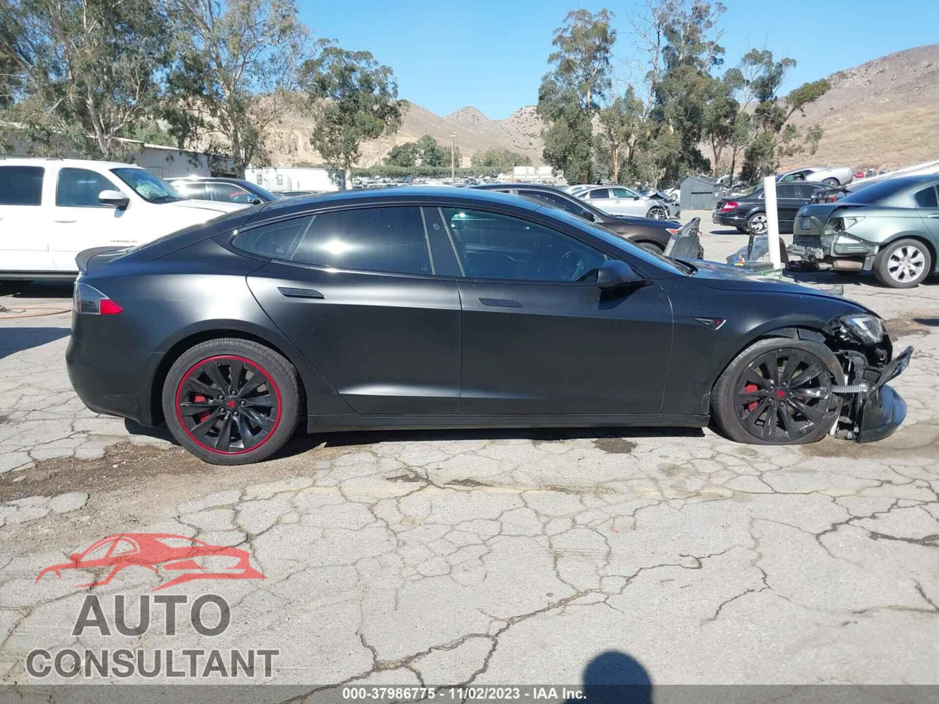 TESLA MODEL S 2017 - 5YJSA1E26HF232007