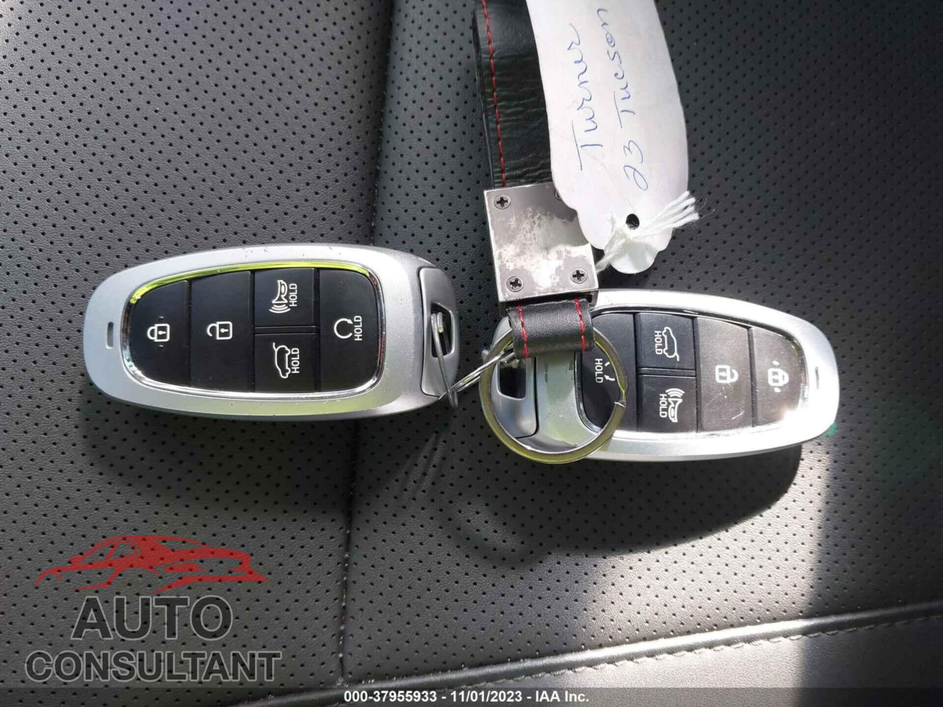 HYUNDAI TUCSON HYBRID 2023 - KM8JFCA18PU093473