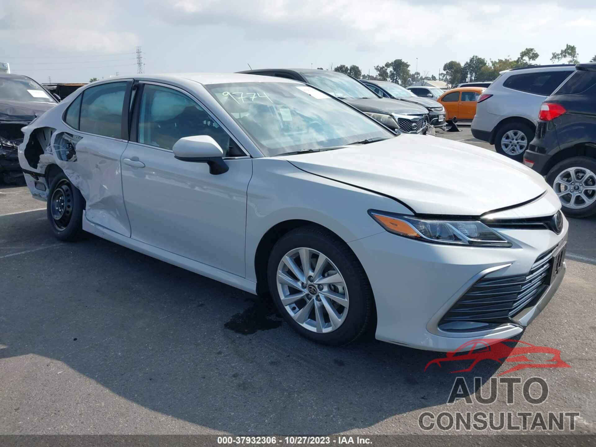 TOYOTA CAMRY 2023 - 4T1C11AK7PU129447
