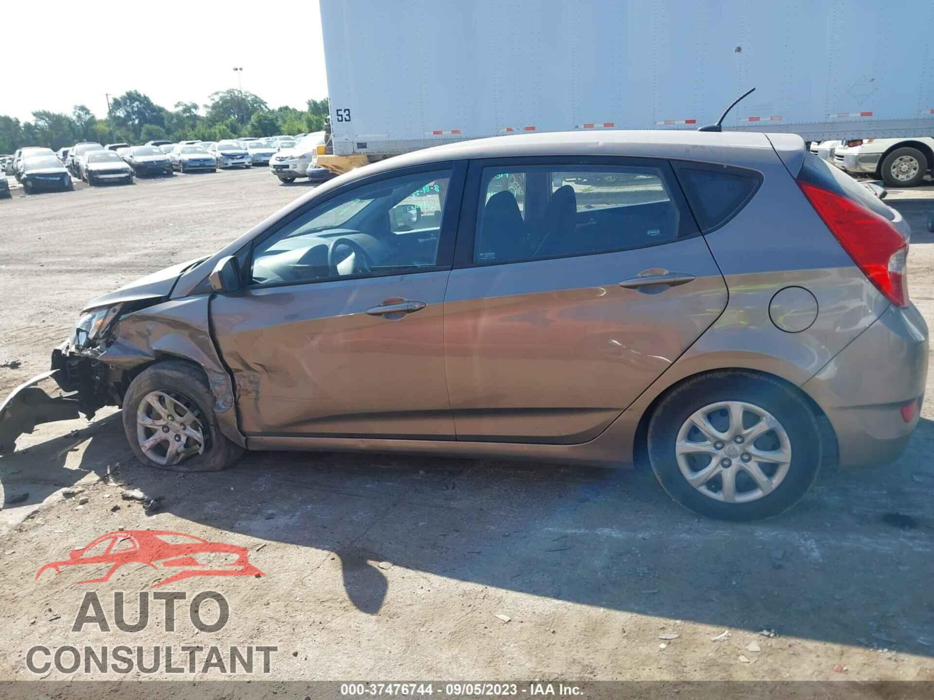 HYUNDAI ACCENT 2012 - KMHCT5AE1CU044805