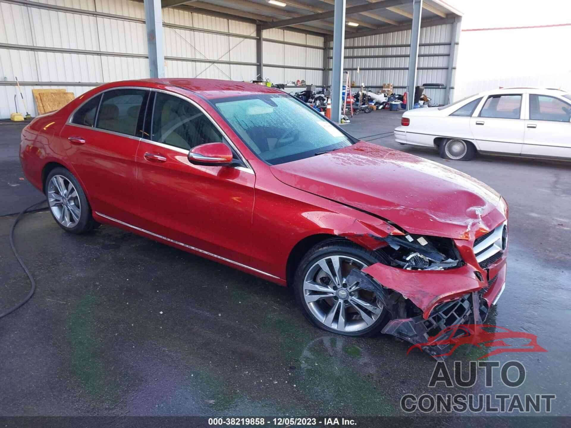 MERCEDES-BENZ C 300 2016 - 55SWF4KB0GU103038