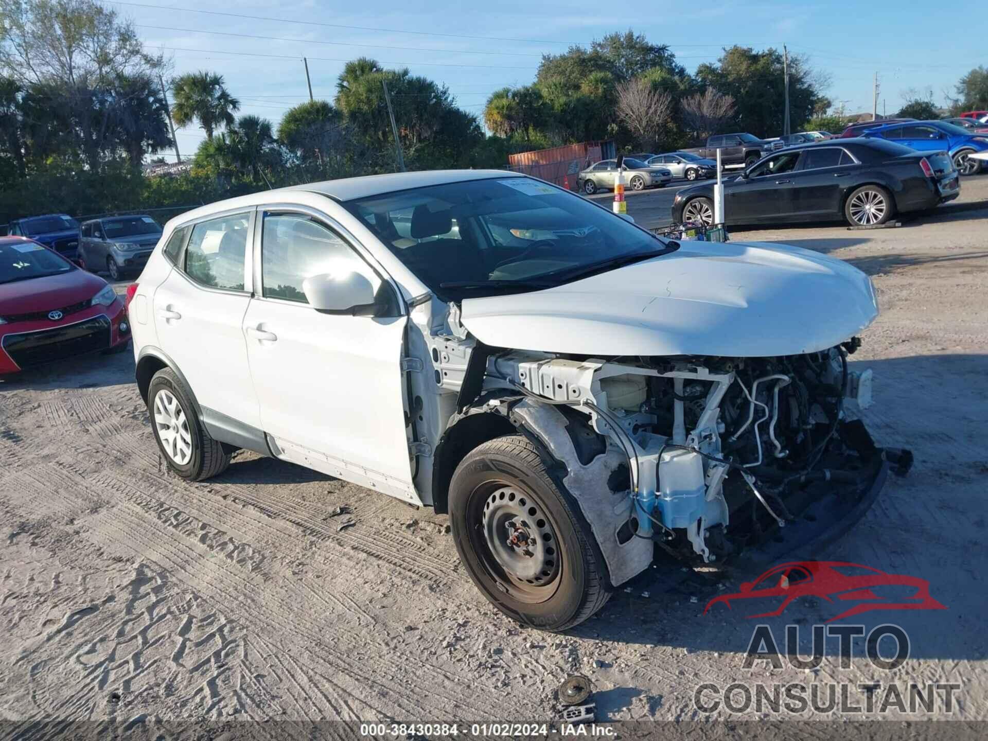 NISSAN ROGUE SPORT 2019 - JN1BJ1CR4KW323721