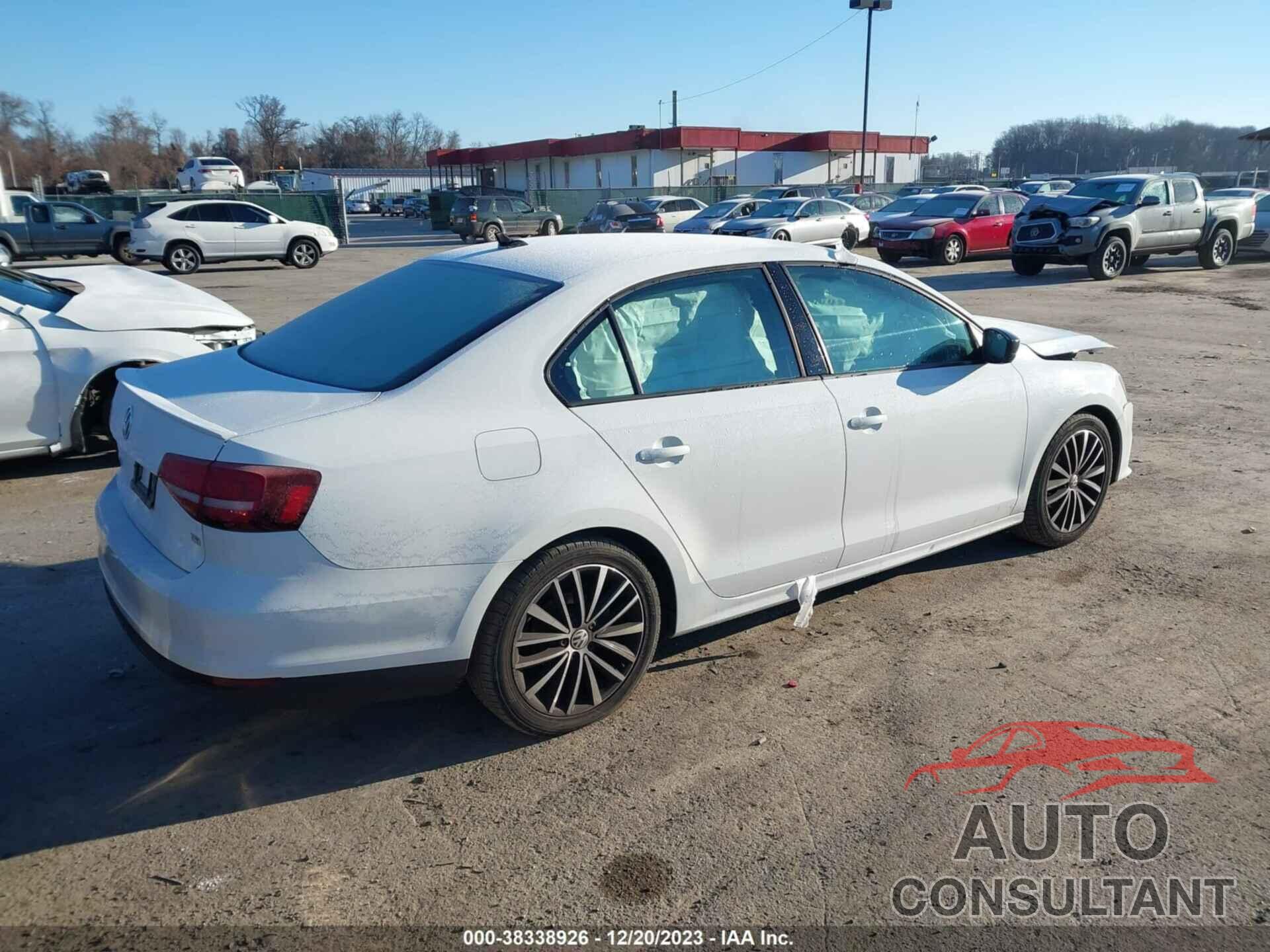 VOLKSWAGEN JETTA 2016 - 3VWD17AJ7GM253142