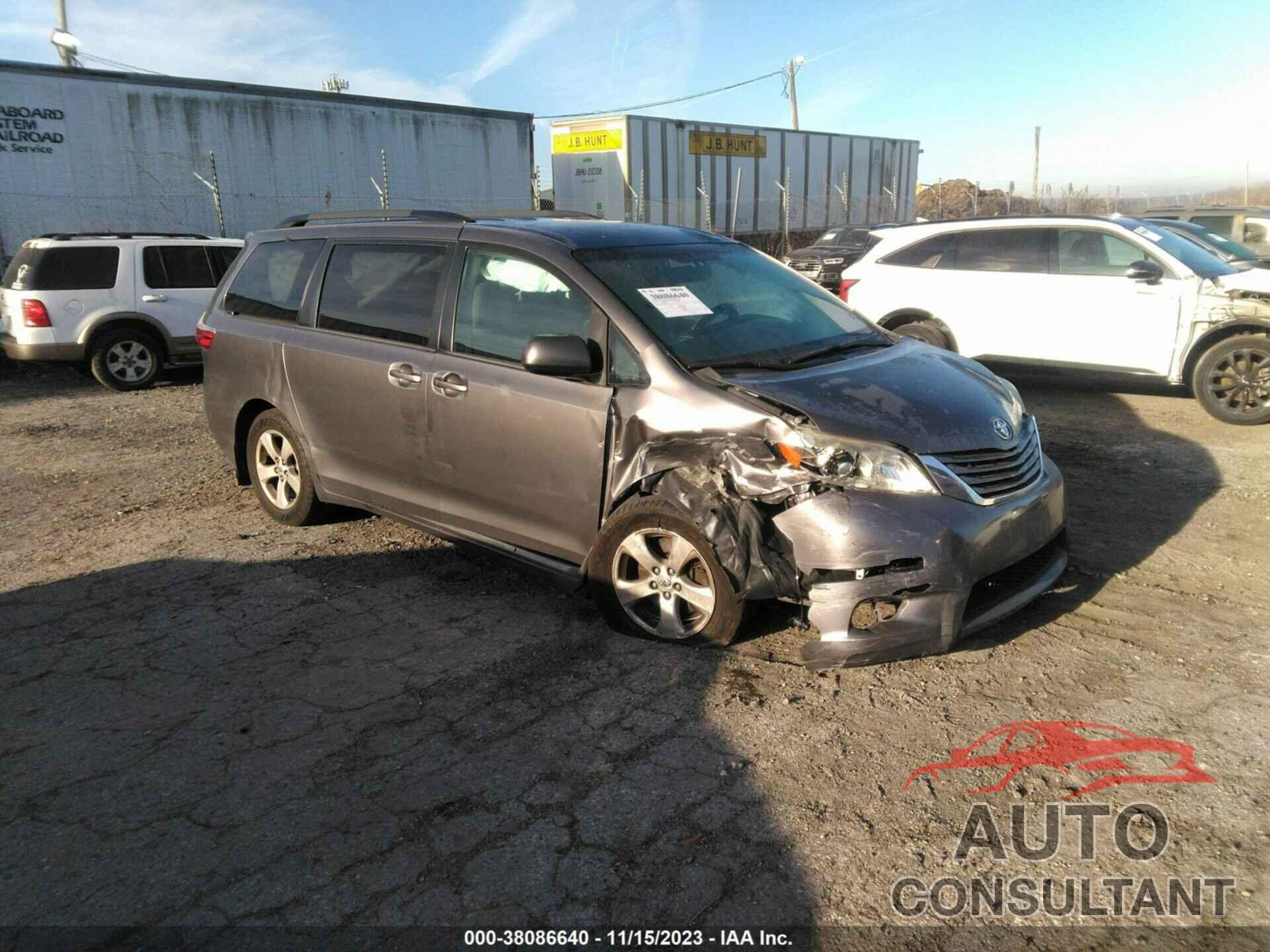 TOYOTA SIENNA 2015 - 5TDKK3DC1FS600833