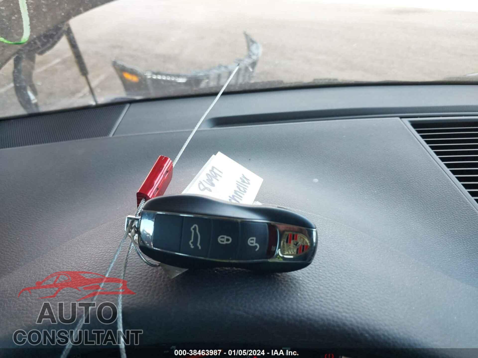 PORSCHE MACAN 2018 - WP1AA2A56JLB01677