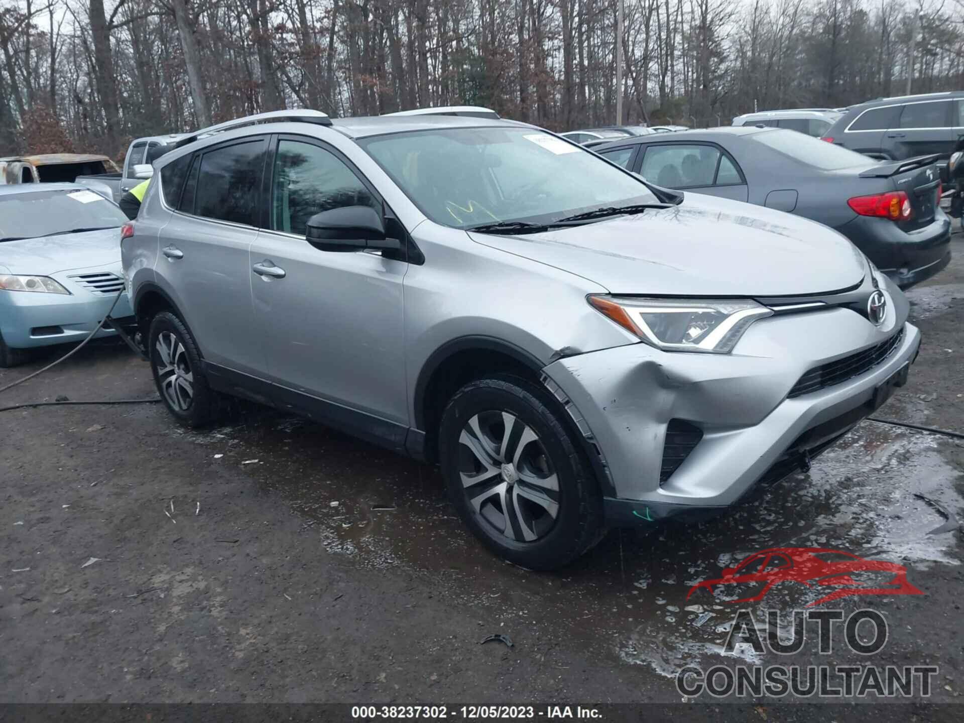 TOYOTA RAV4 2016 - 2T3BFREV8GW484165