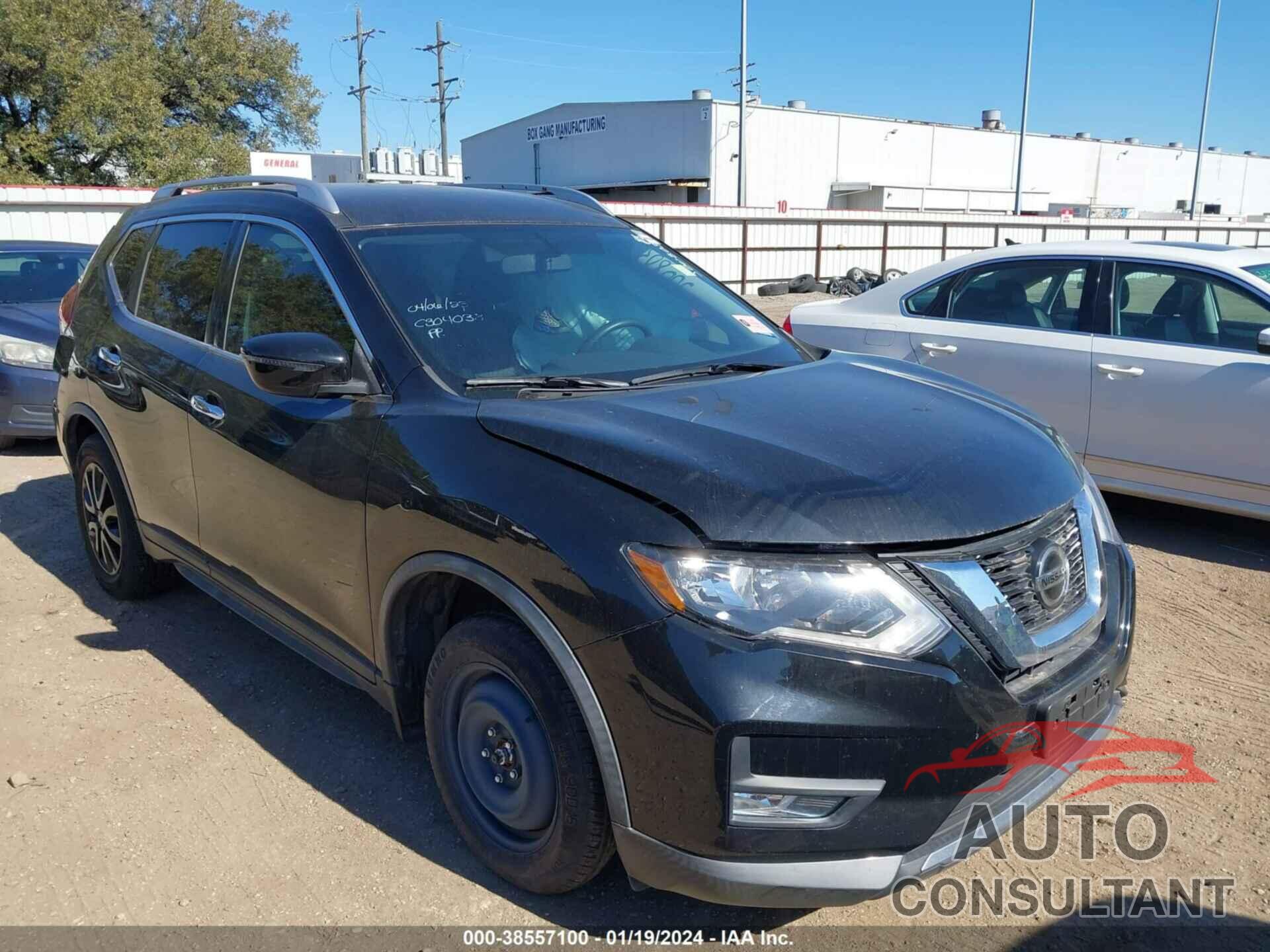 NISSAN ROGUE 2018 - KNMAT2MTXJP500803