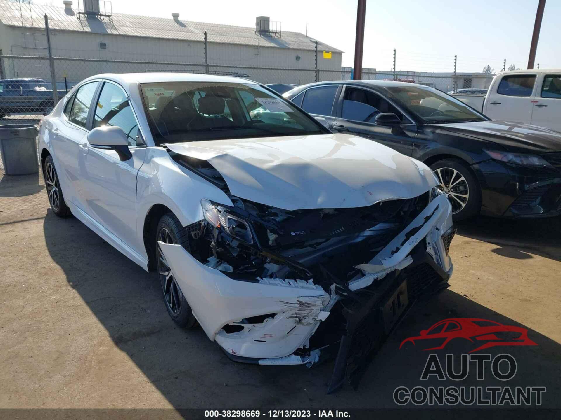 TOYOTA CAMRY 2023 - 4T1G11AK5PU820610