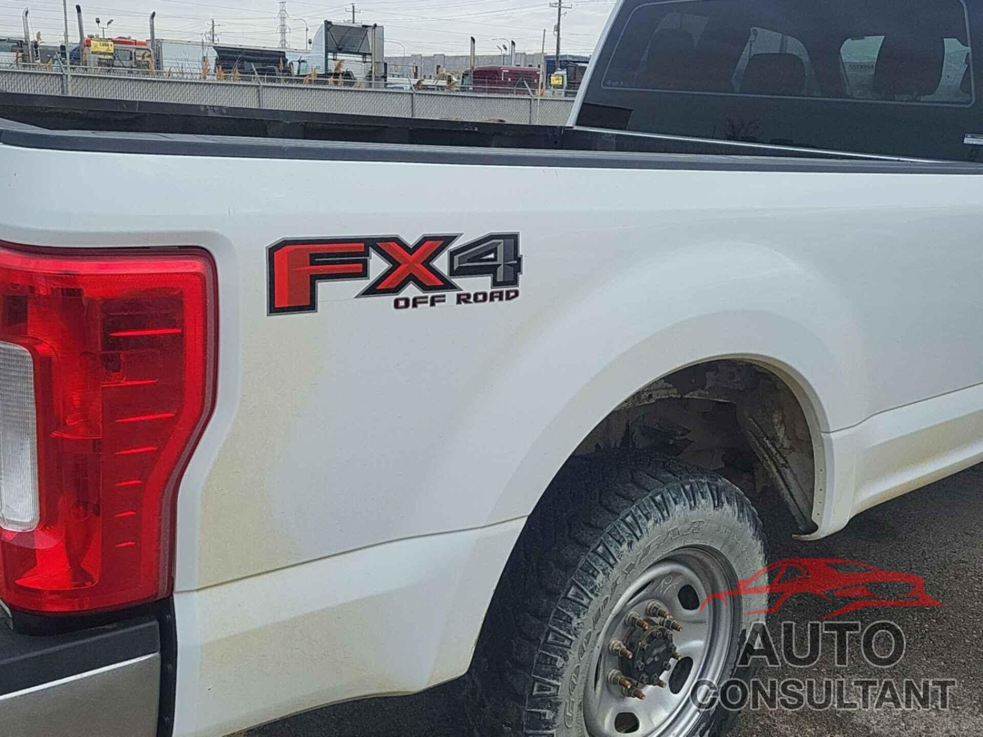 FORD F-250 2017 - 1FT7X2B64HEE87029
