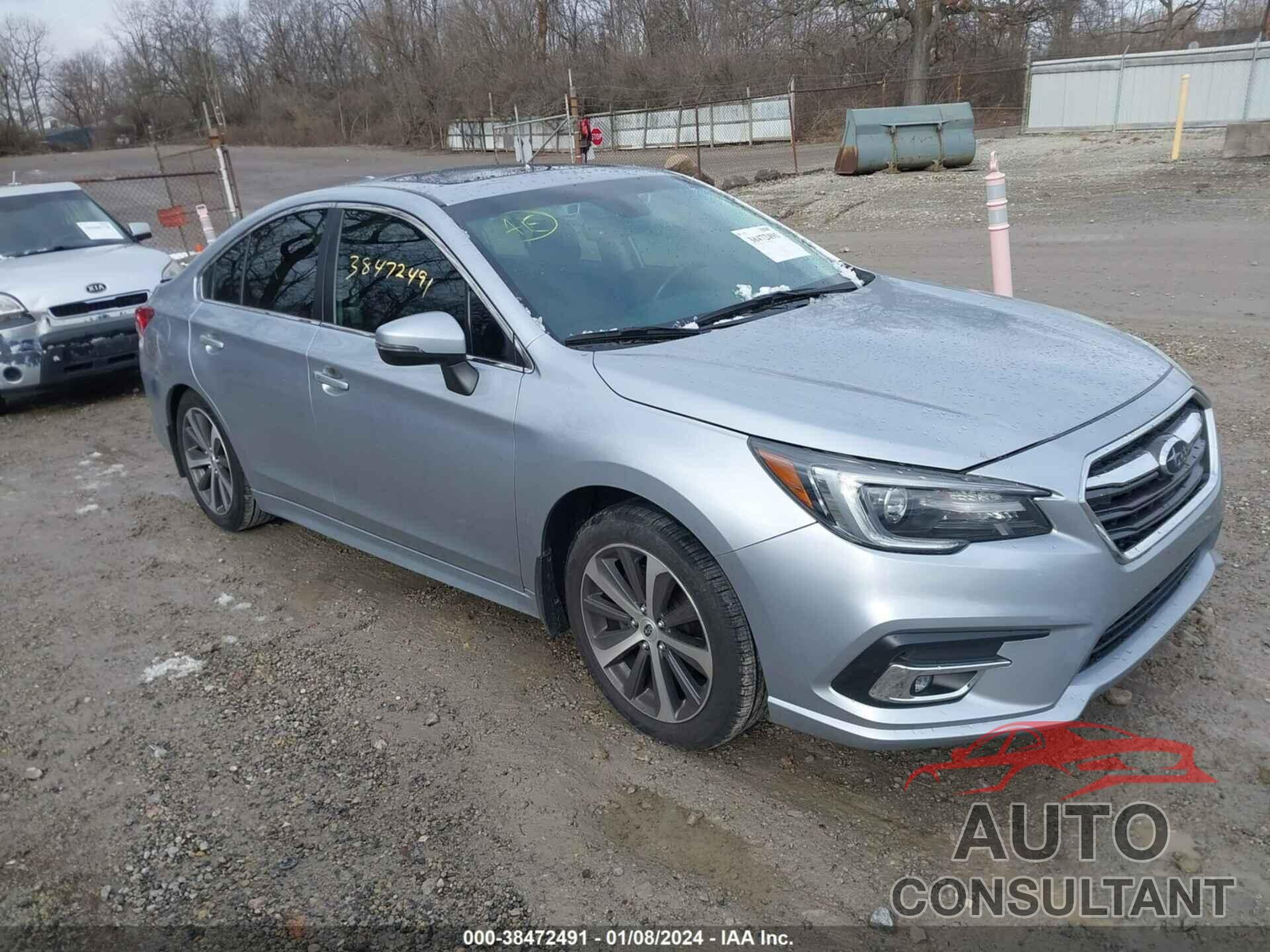 SUBARU LEGACY 2018 - 4S3BNAN65J3007152