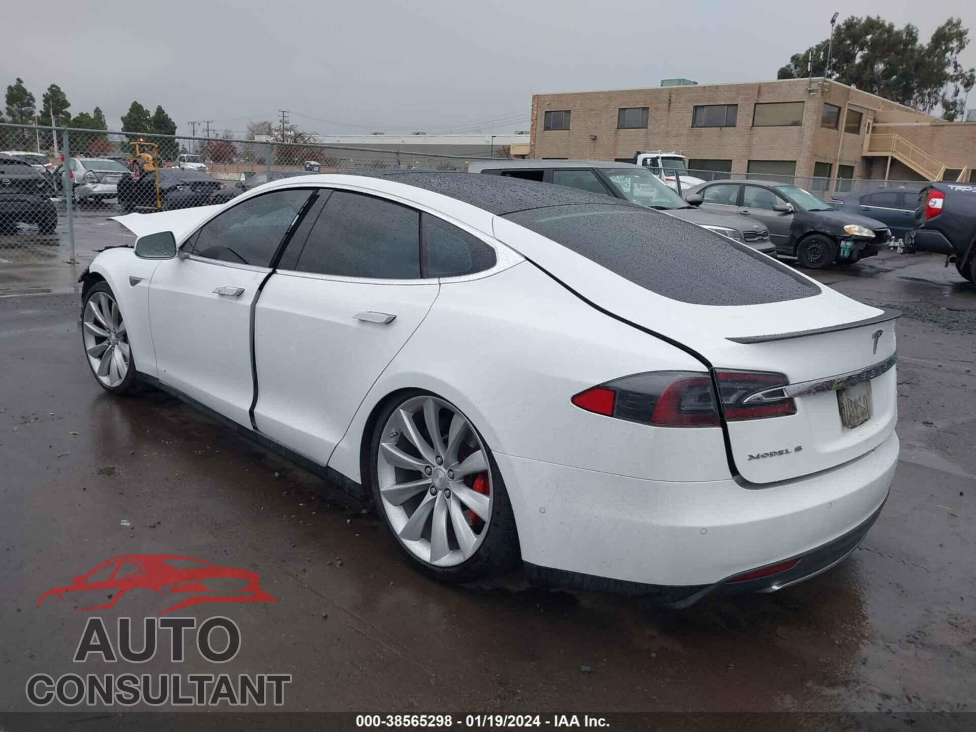 TESLA MODEL S 2016 - 5YJSA1E48GF123287