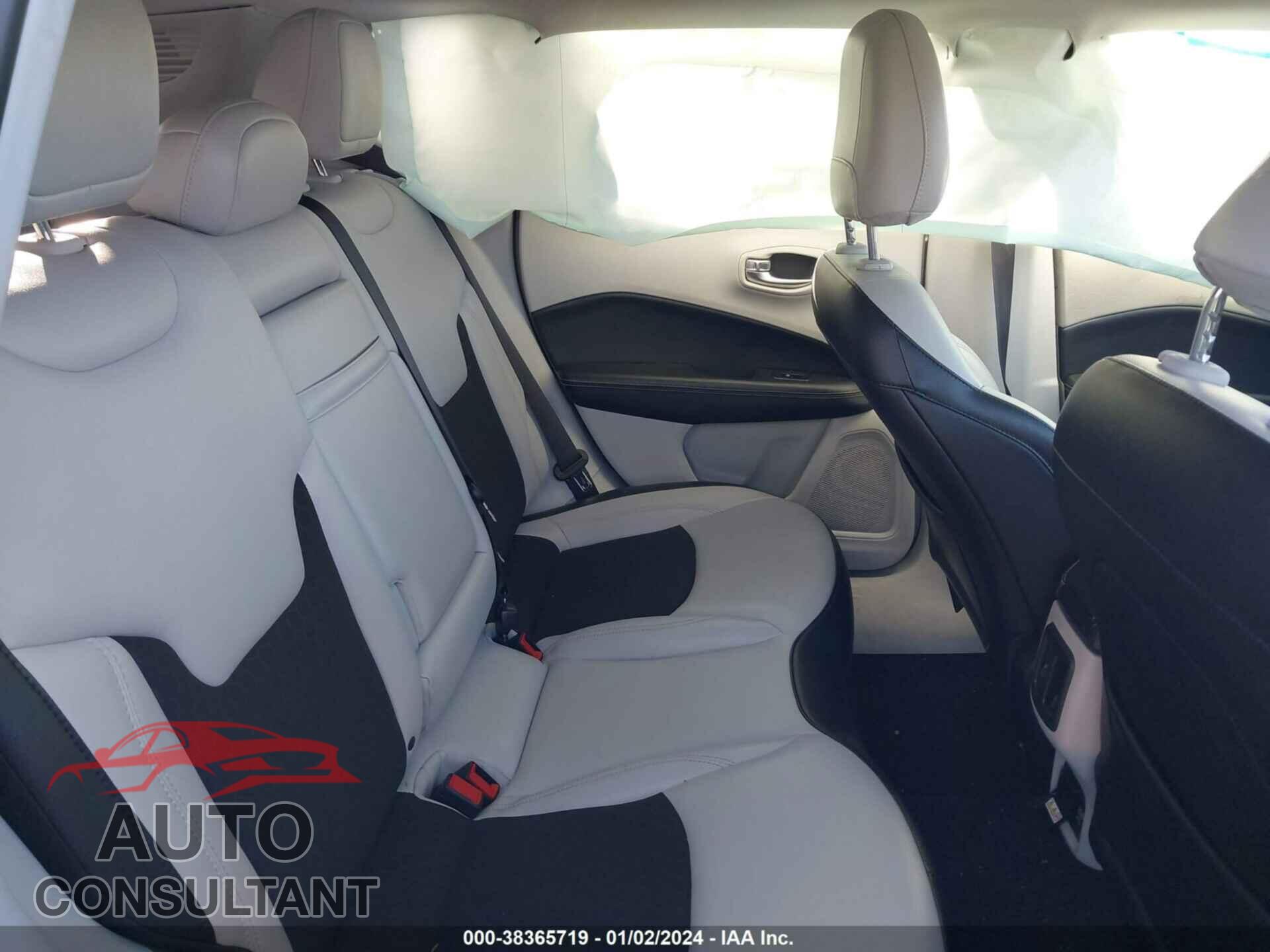 JEEP COMPASS 2019 - 3C4NJCBB4KT730826