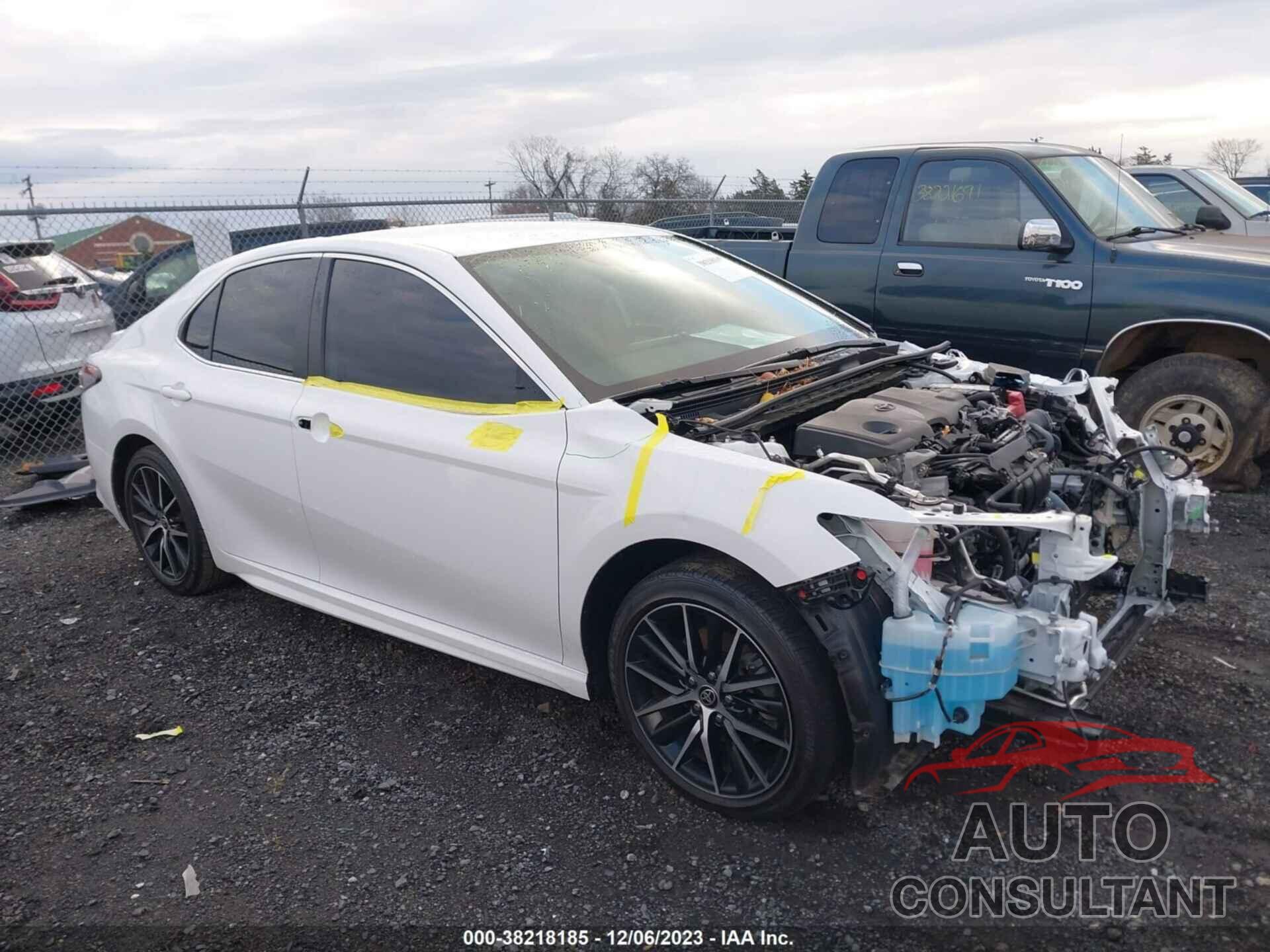 TOYOTA CAMRY 2021 - 4T1G11AK1MU533518