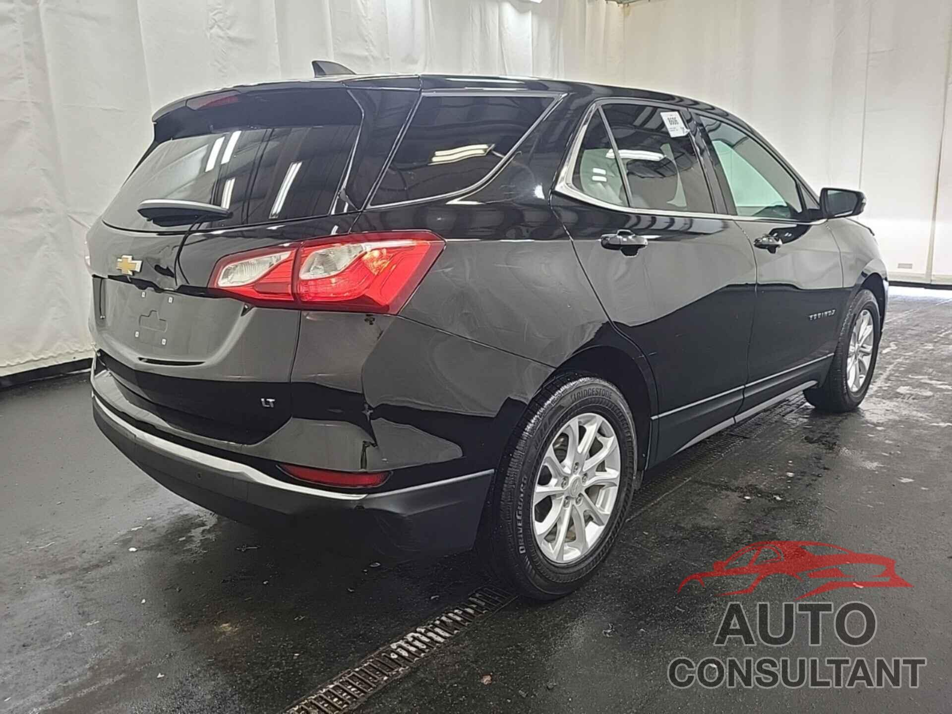 CHEVROLET EQUINOX 2018 - 3GNAXJEV0JL180182