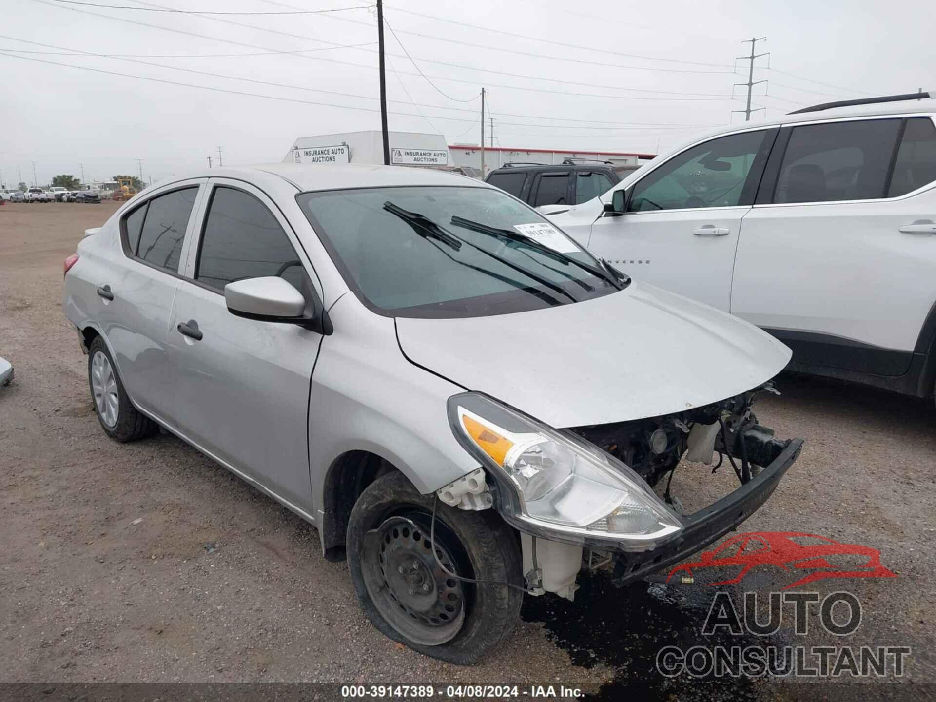 NISSAN VERSA 2017 - 3N1CN7AP7HL823528