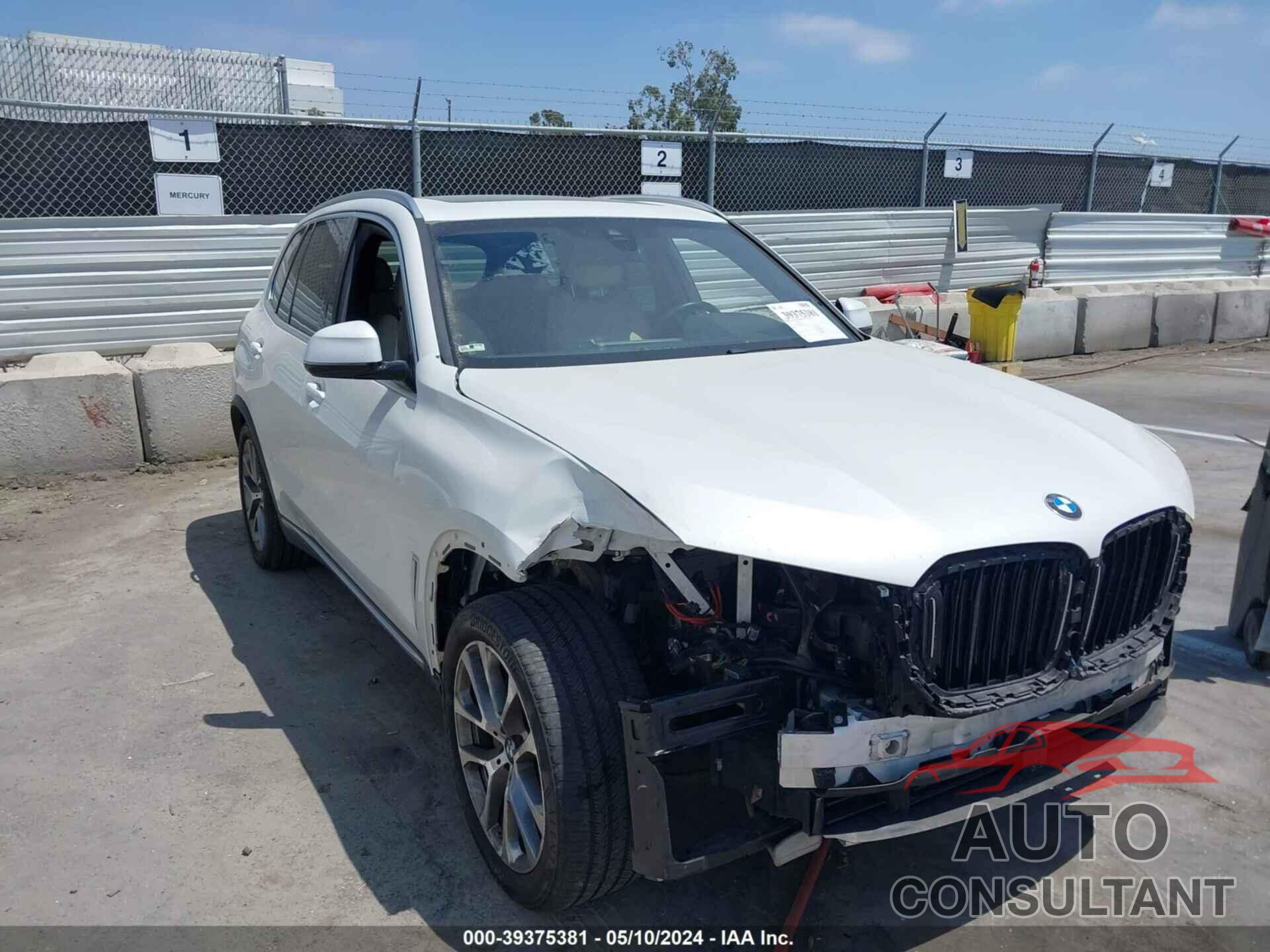 BMW X5 2021 - 5UXCR6C04M9F19573