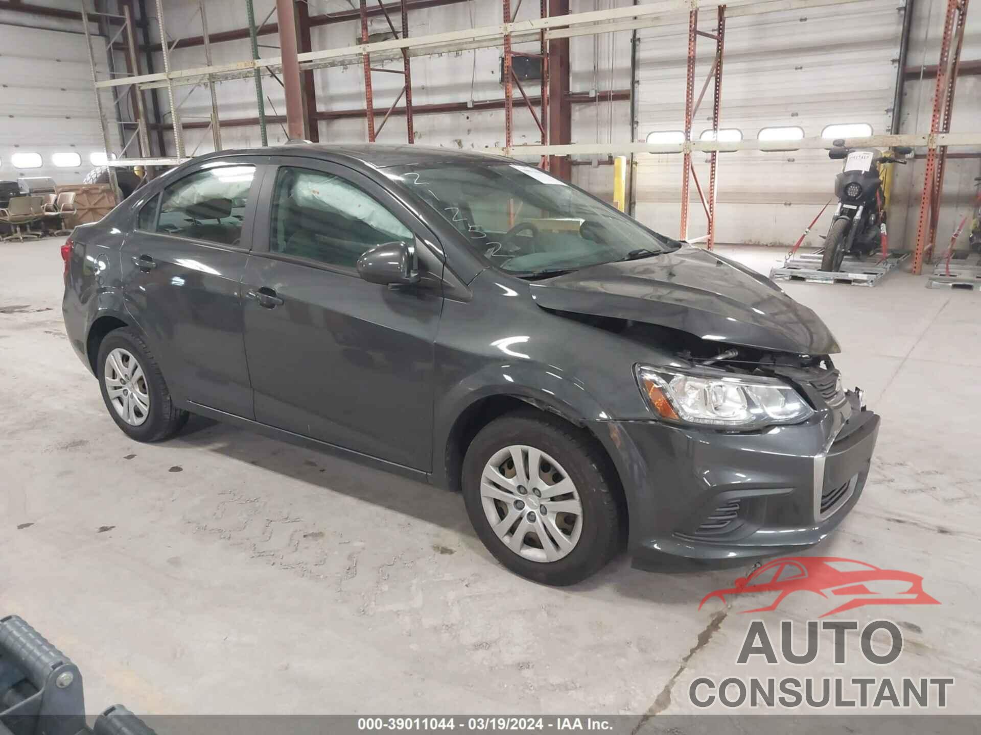 CHEVROLET SONIC 2017 - 1G1JB5SH0H4121252