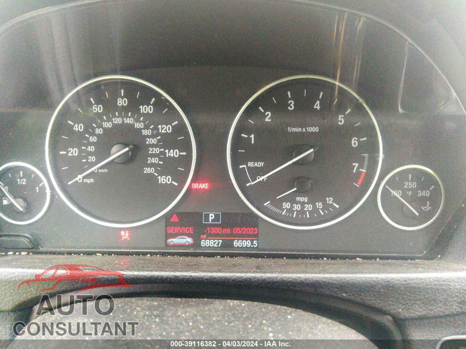 BMW 320I 2016 - WBA8E5G51GNU20525