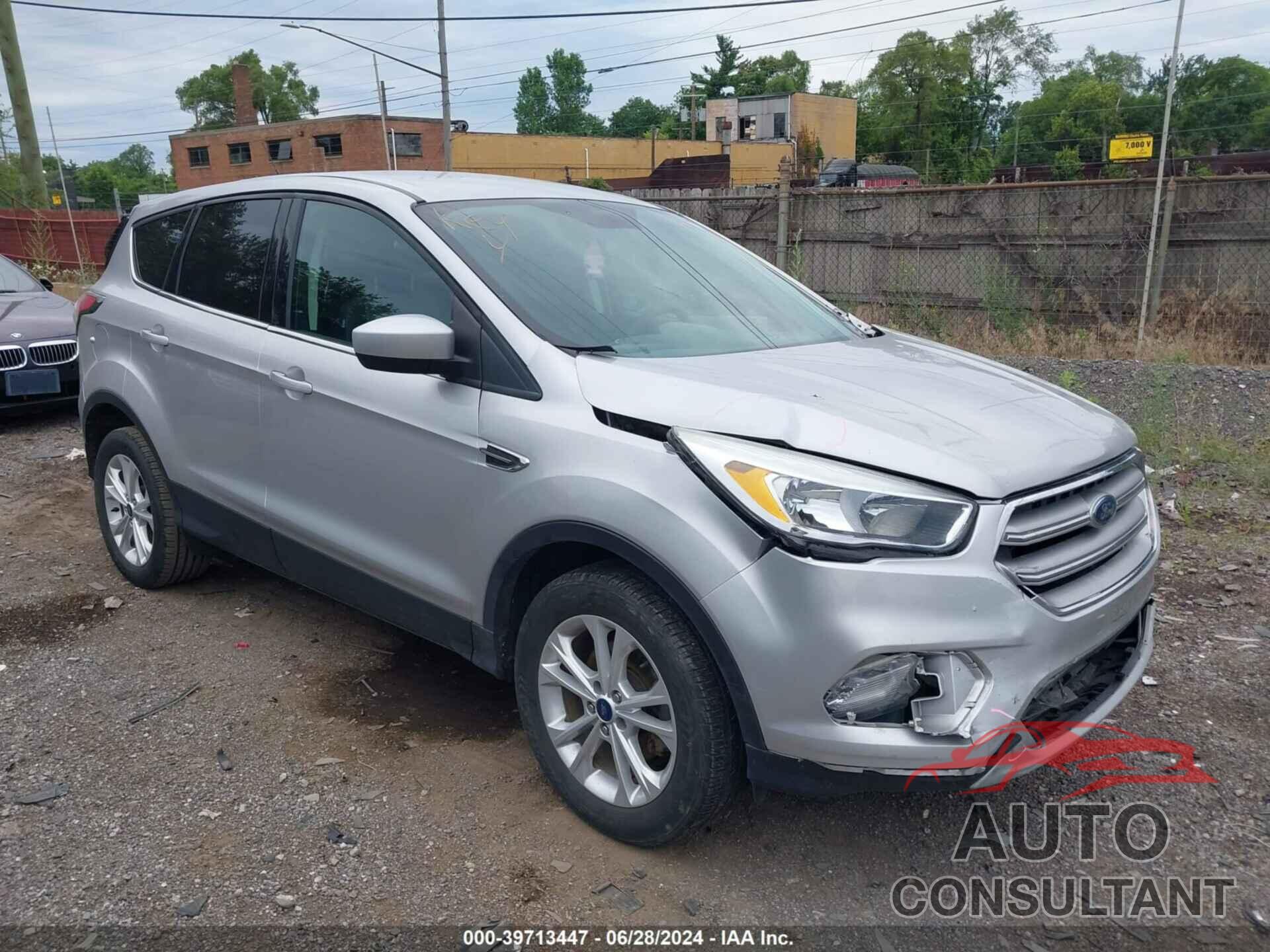 FORD ESCAPE 2017 - 1FMCU0GD2HUB20974