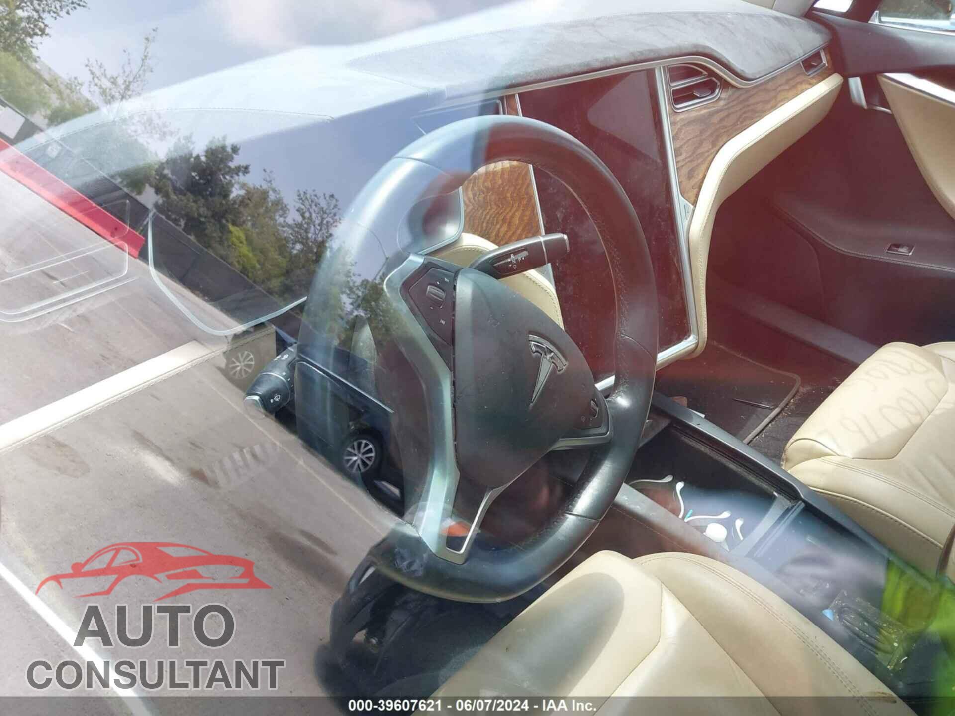 TESLA MODEL S 2017 - 5YJSA1E43HF200908