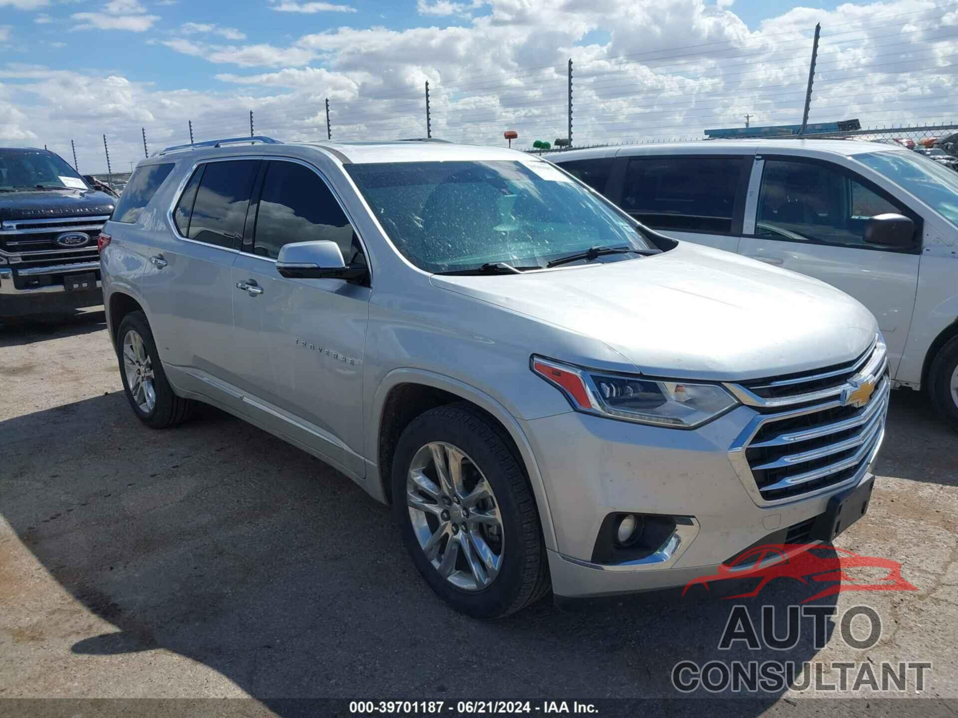 CHEVROLET TRAVERSE 2018 - 1GNEVKKW6JJ270759