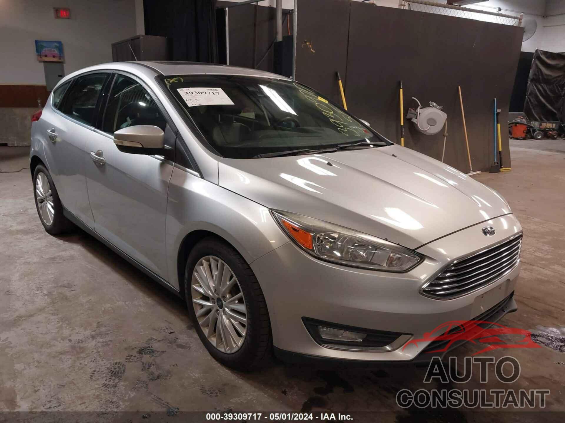 FORD FOCUS 2017 - 1FADP3N26HL265966