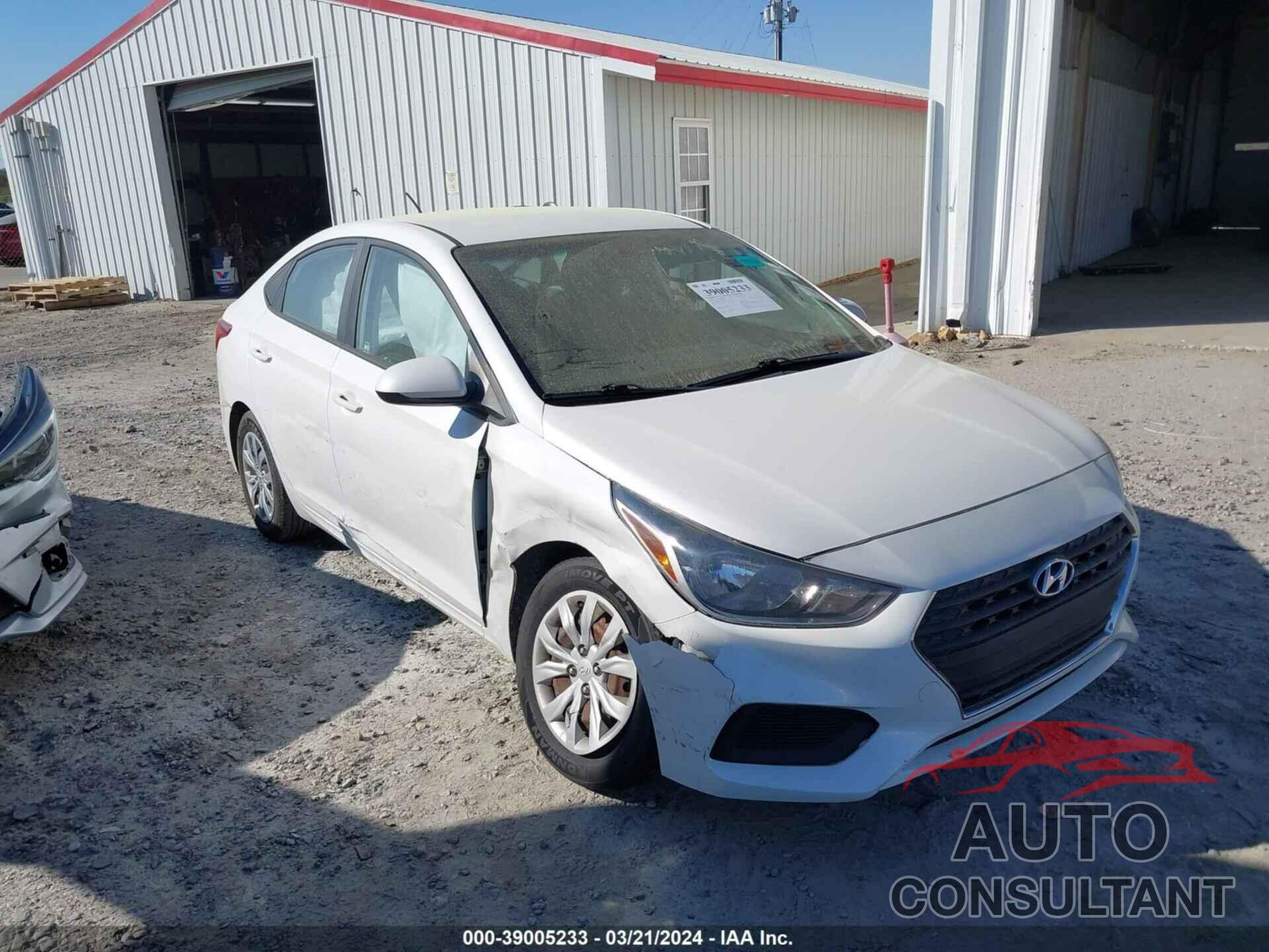 HYUNDAI ACCENT 2018 - 3KPC24A37JE008662