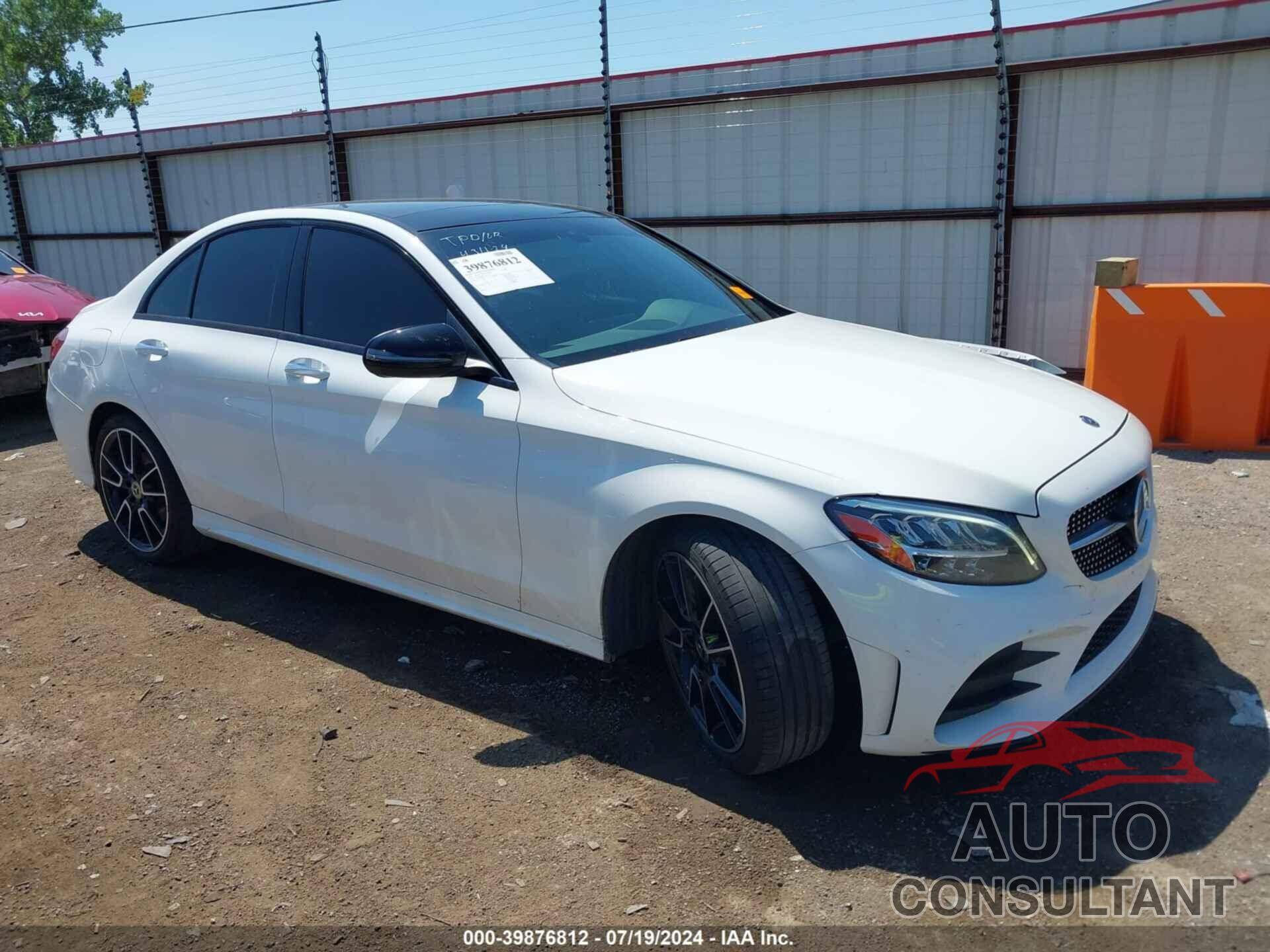 MERCEDES-BENZ C 300 2019 - 55SWF8EB2KU301776