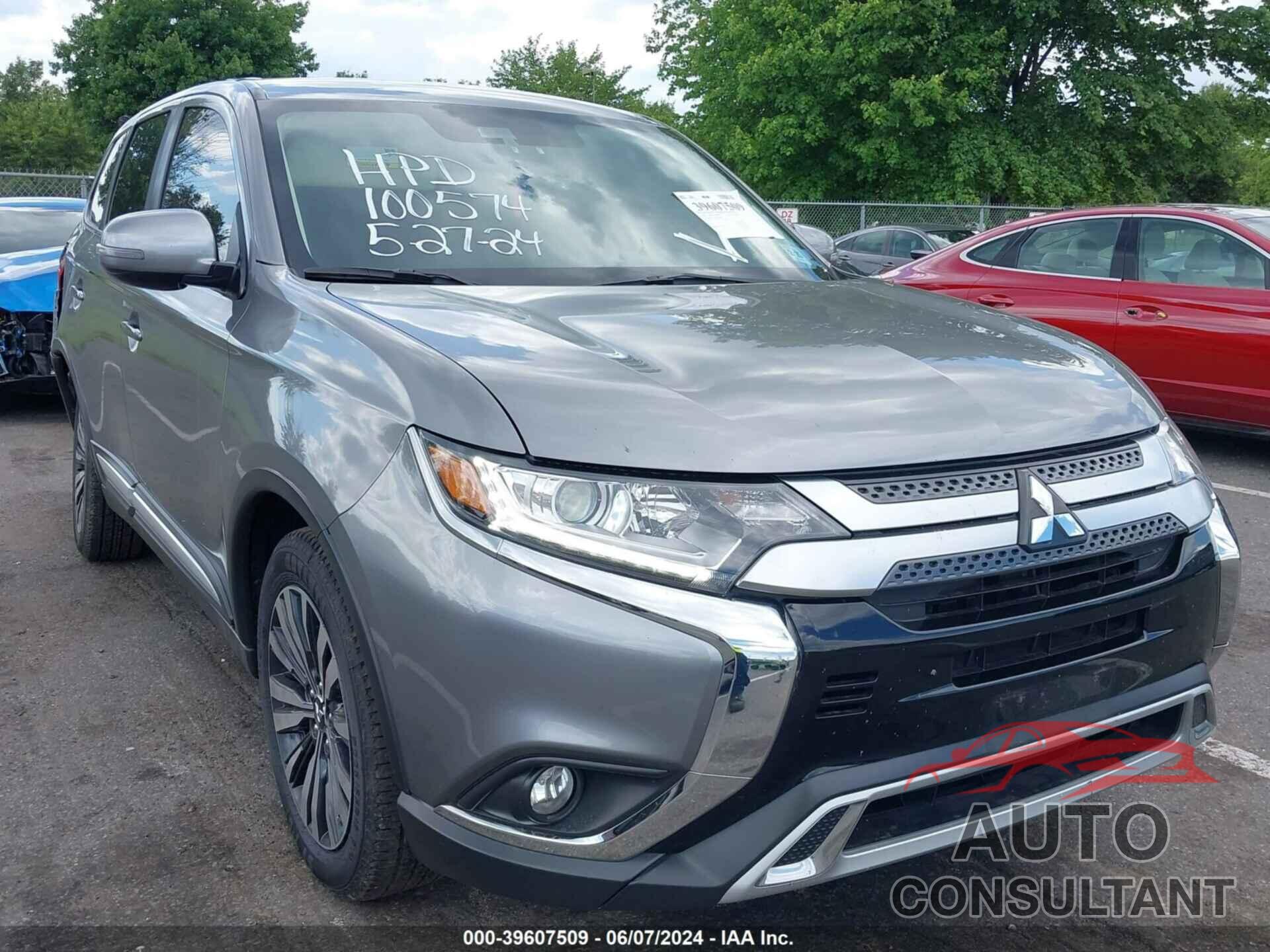 MITSUBISHI OUTLANDER 2020 - JA4AD3A3XLZ046447