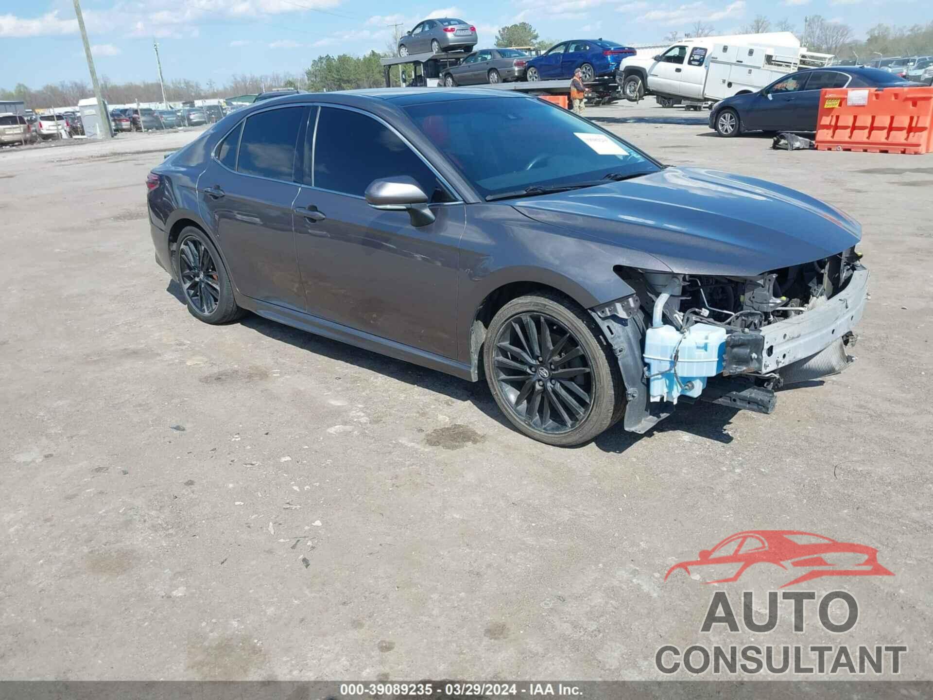 TOYOTA CAMRY 2018 - 4T1B61HK2JU014457