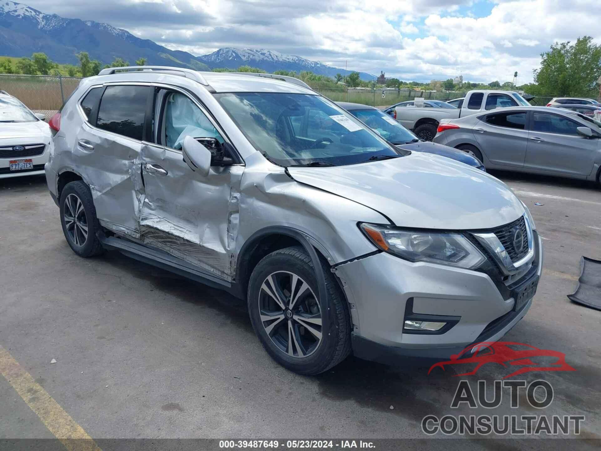 NISSAN ROGUE 2018 - JN8AT2MV6JW319662