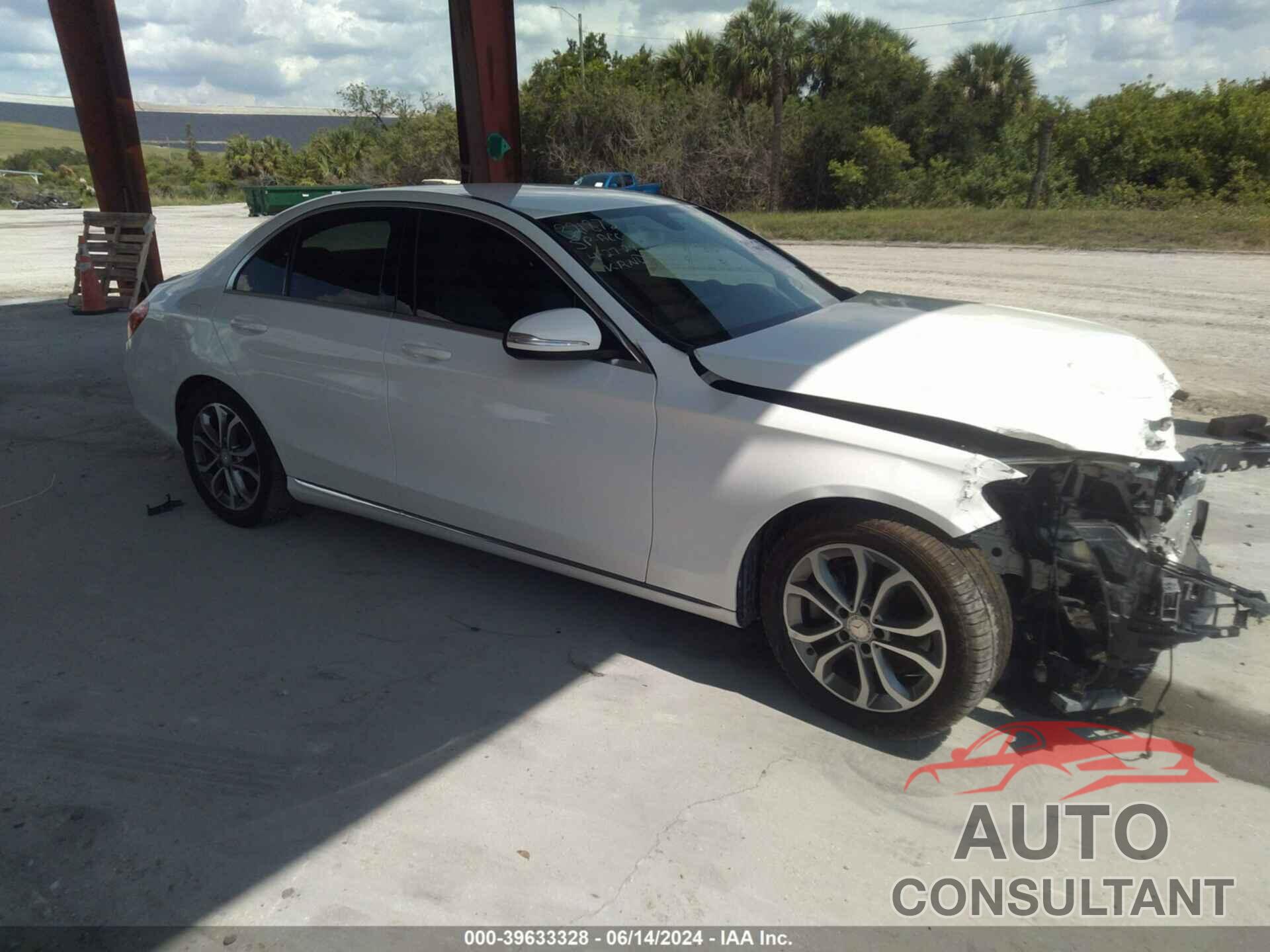 MERCEDES-BENZ C 300 2015 - 55SWF4JB1FU093085