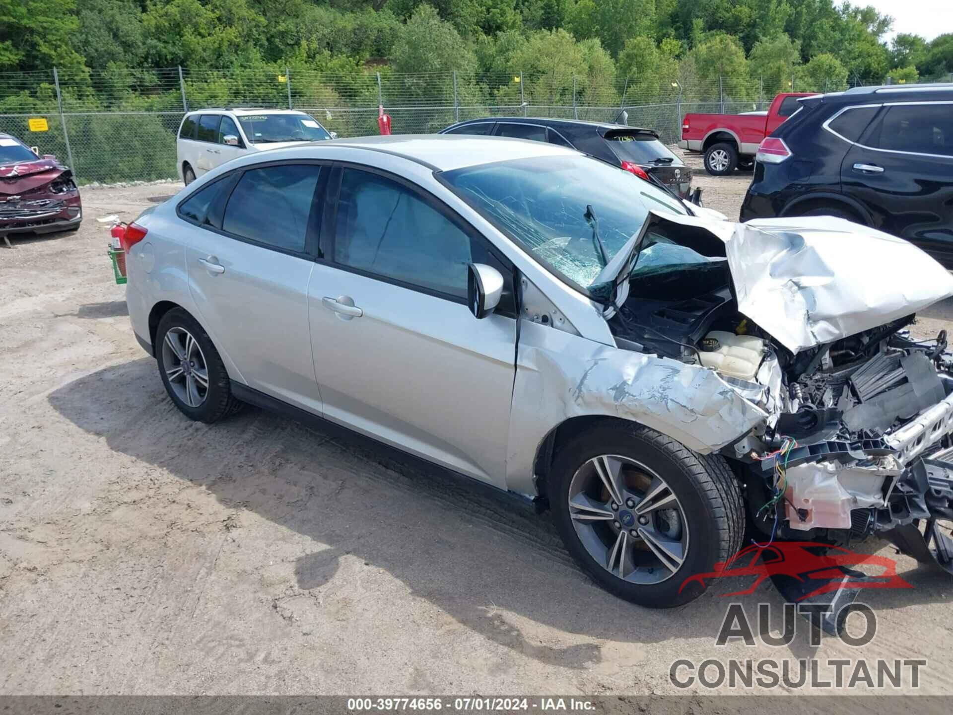 FORD FOCUS 2018 - 1FADP3FEXJL380066