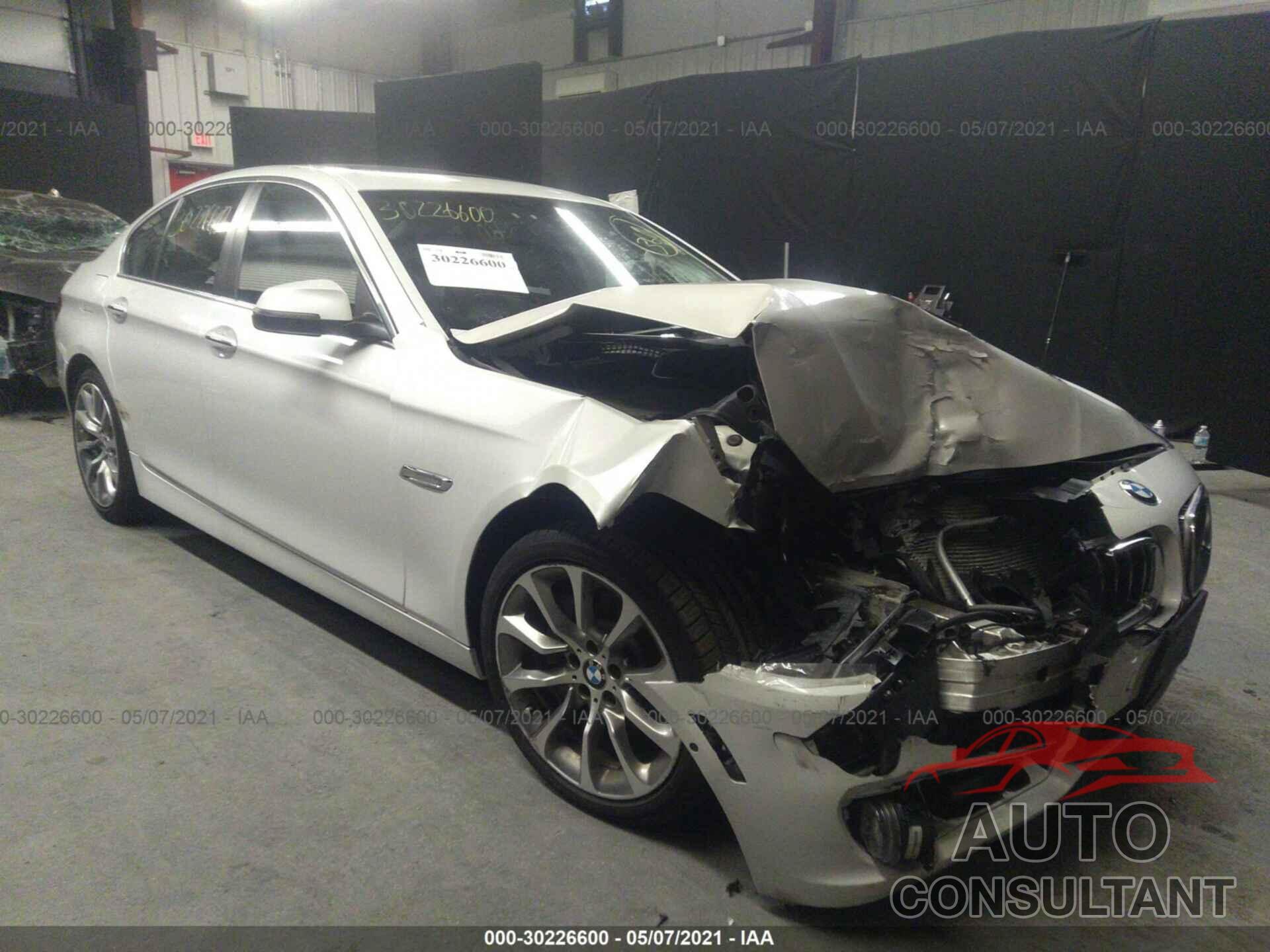 BMW 5 SERIES 2016 - WBA5B3C57GG260175