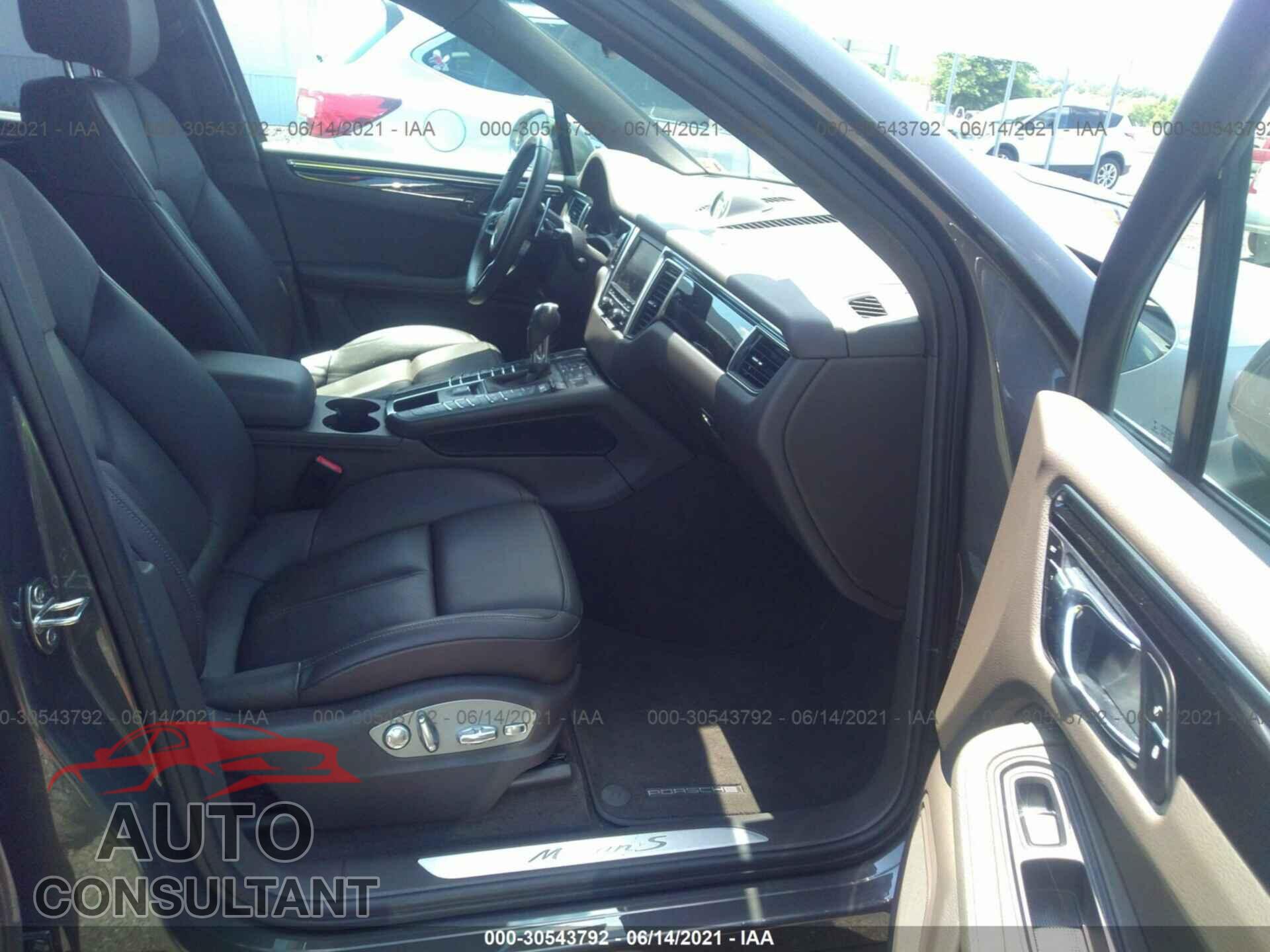 PORSCHE MACAN 2016 - WP1AB2A59GLB56968