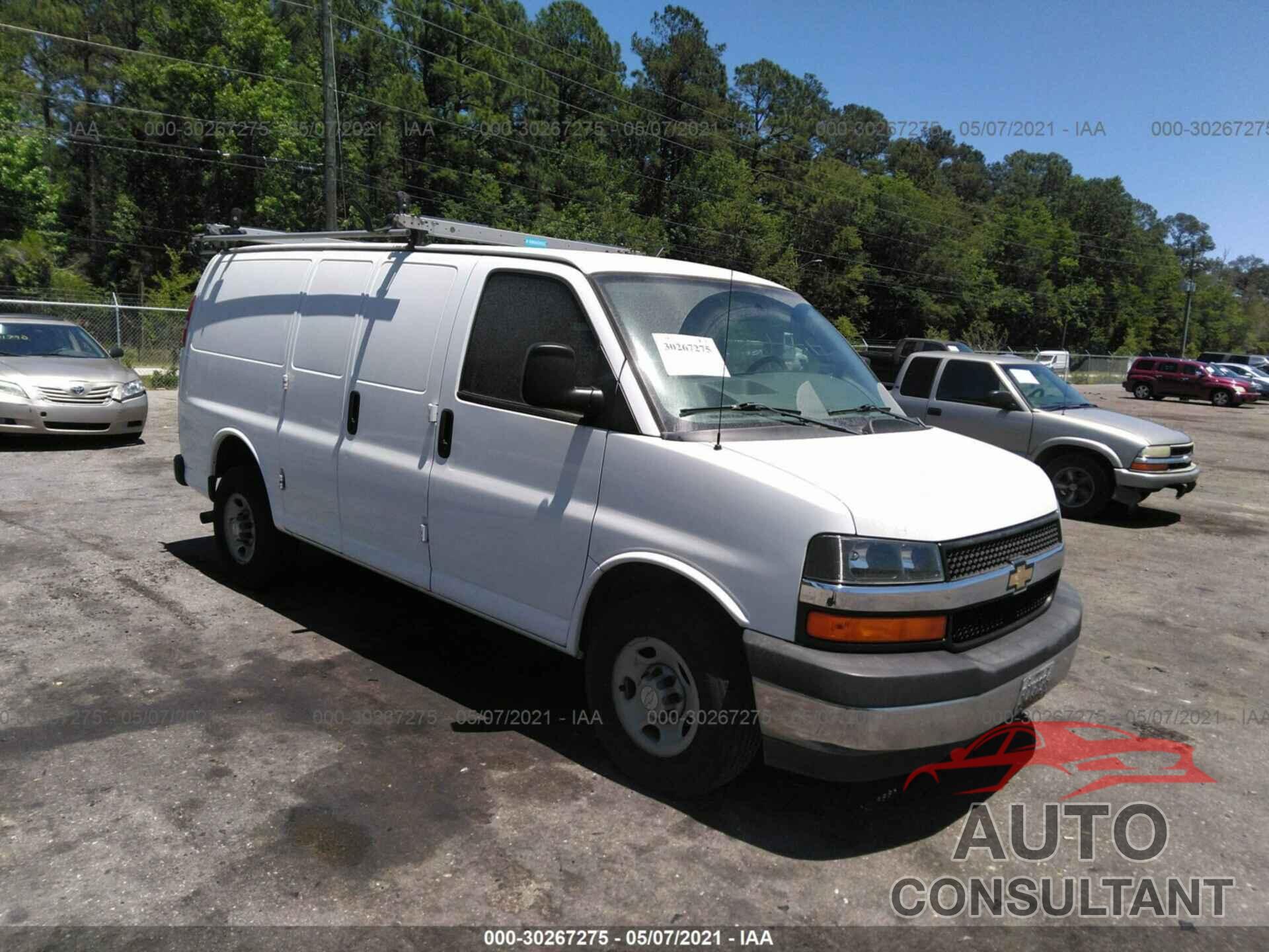 CHEVROLET EXPRESS CARGO VAN 2017 - 1GCWGAFF2H1185858