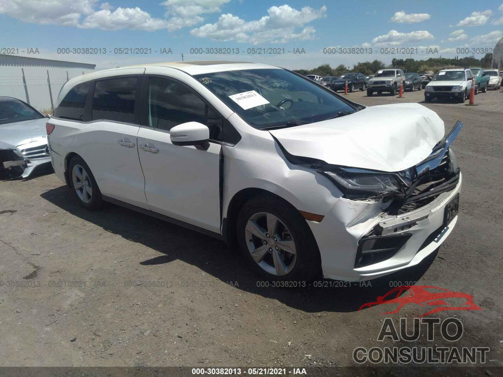 HONDA ODYSSEY 2018 - 5FNRL6H76JB047538