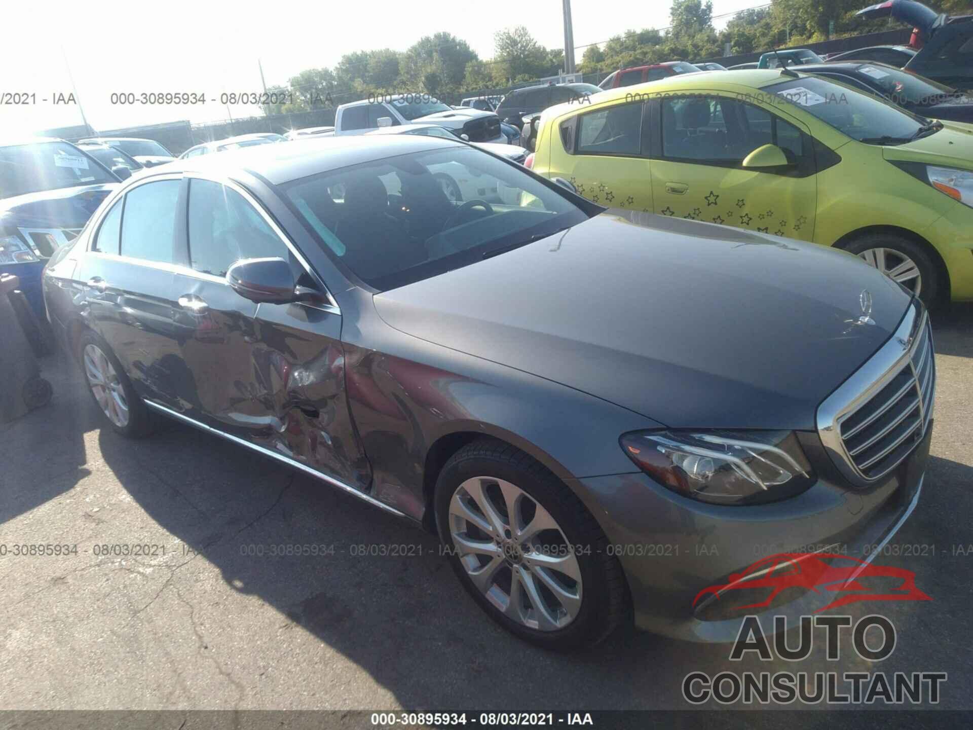 MERCEDES-BENZ E-CLASS 2019 - WDDZF4KB5KA525862