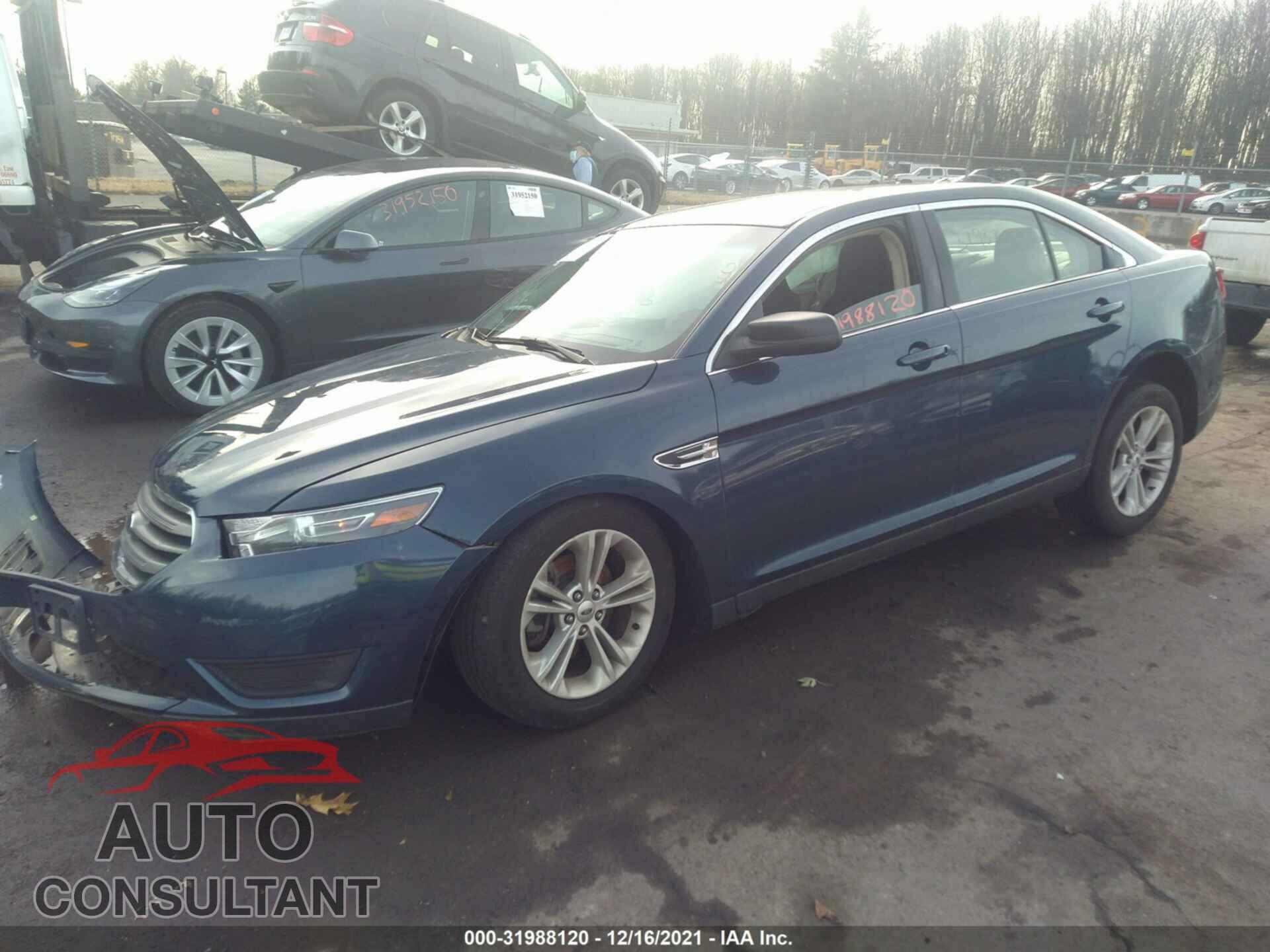 FORD TAURUS 2017 - 1FAHP2D82HG146161