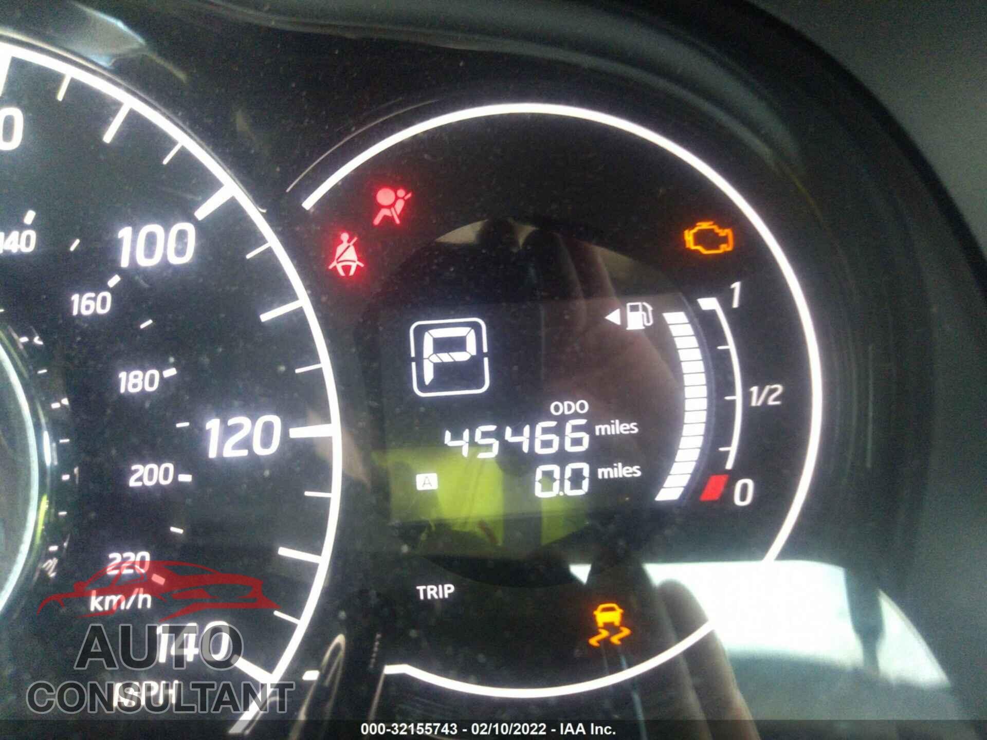 NISSAN VERSA NOTE 2017 - 3N1CE2CP1HL361418