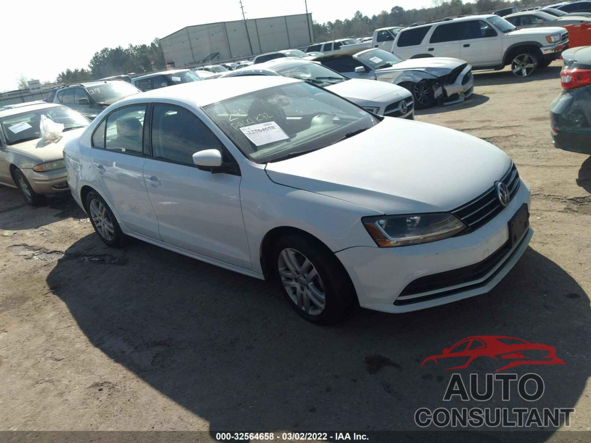 VOLKSWAGEN JETTA 2018 - 3VW2B7AJ1JM250779