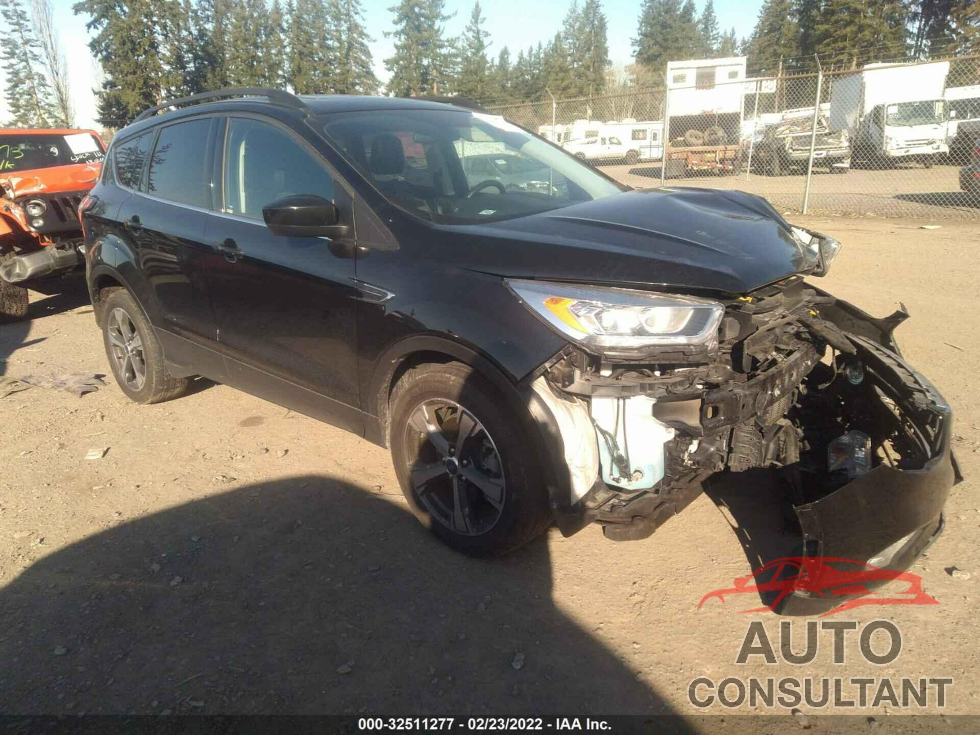 FORD ESCAPE 2018 - 1FMCU9HD3JUB44886