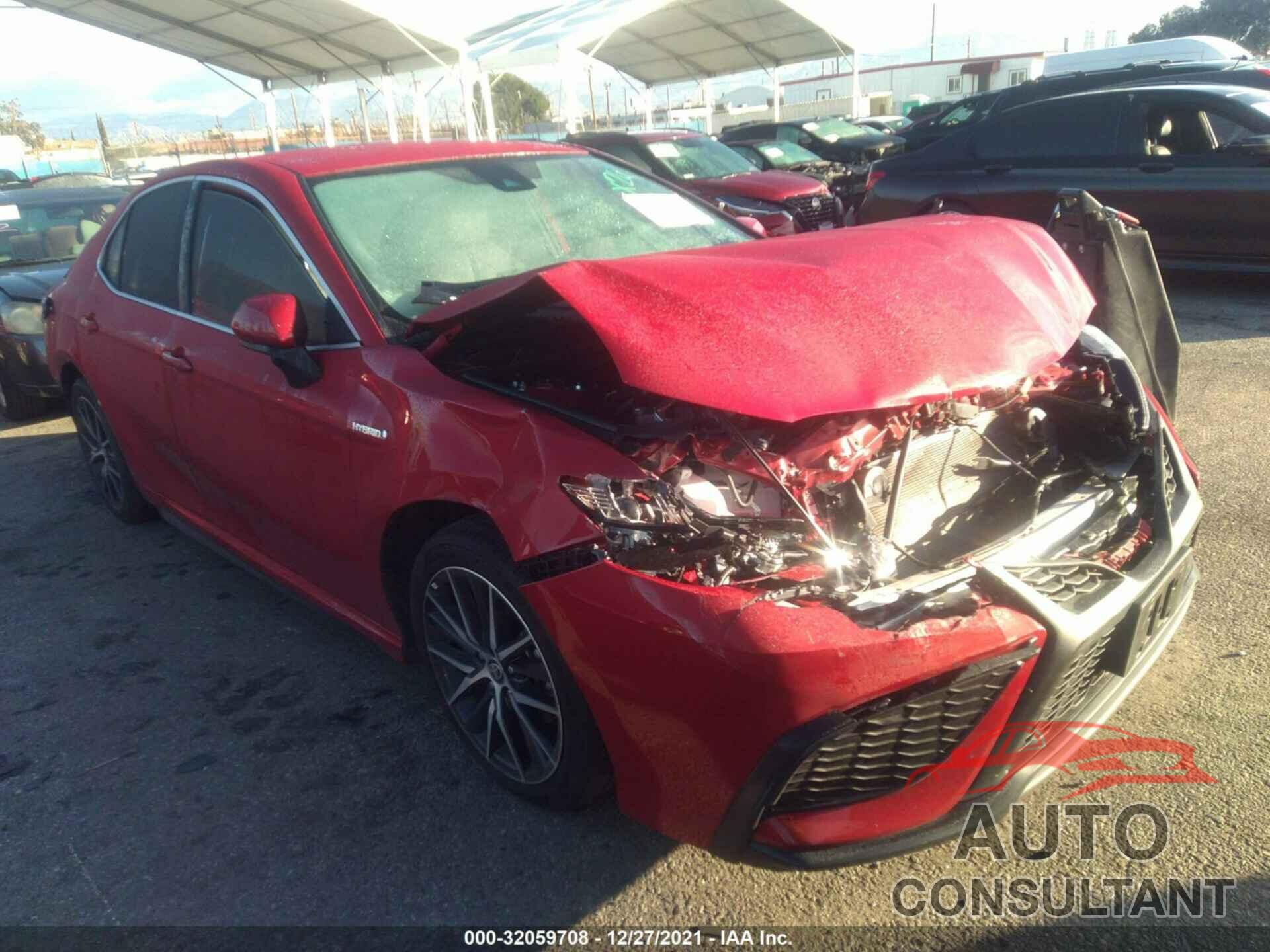 TOYOTA CAMRY 2021 - 4T1G31AK8MU025699