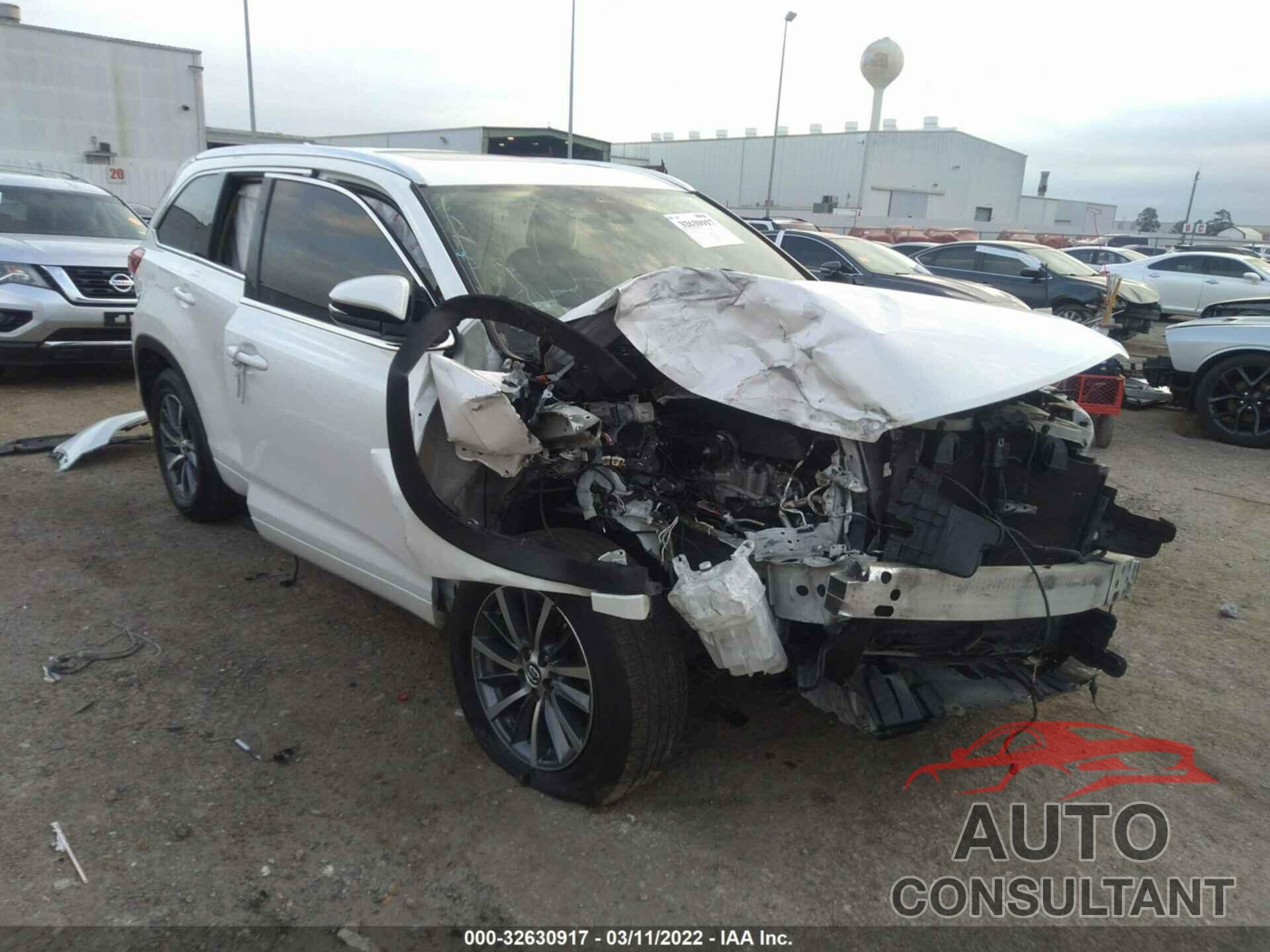 TOYOTA HIGHLANDER 2018 - 5TDKZRFH8JS526648