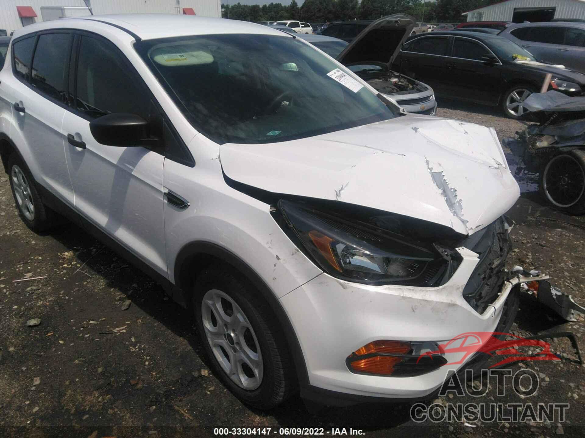 FORD ESCAPE 2018 - 1FMCU0F70JUD14193