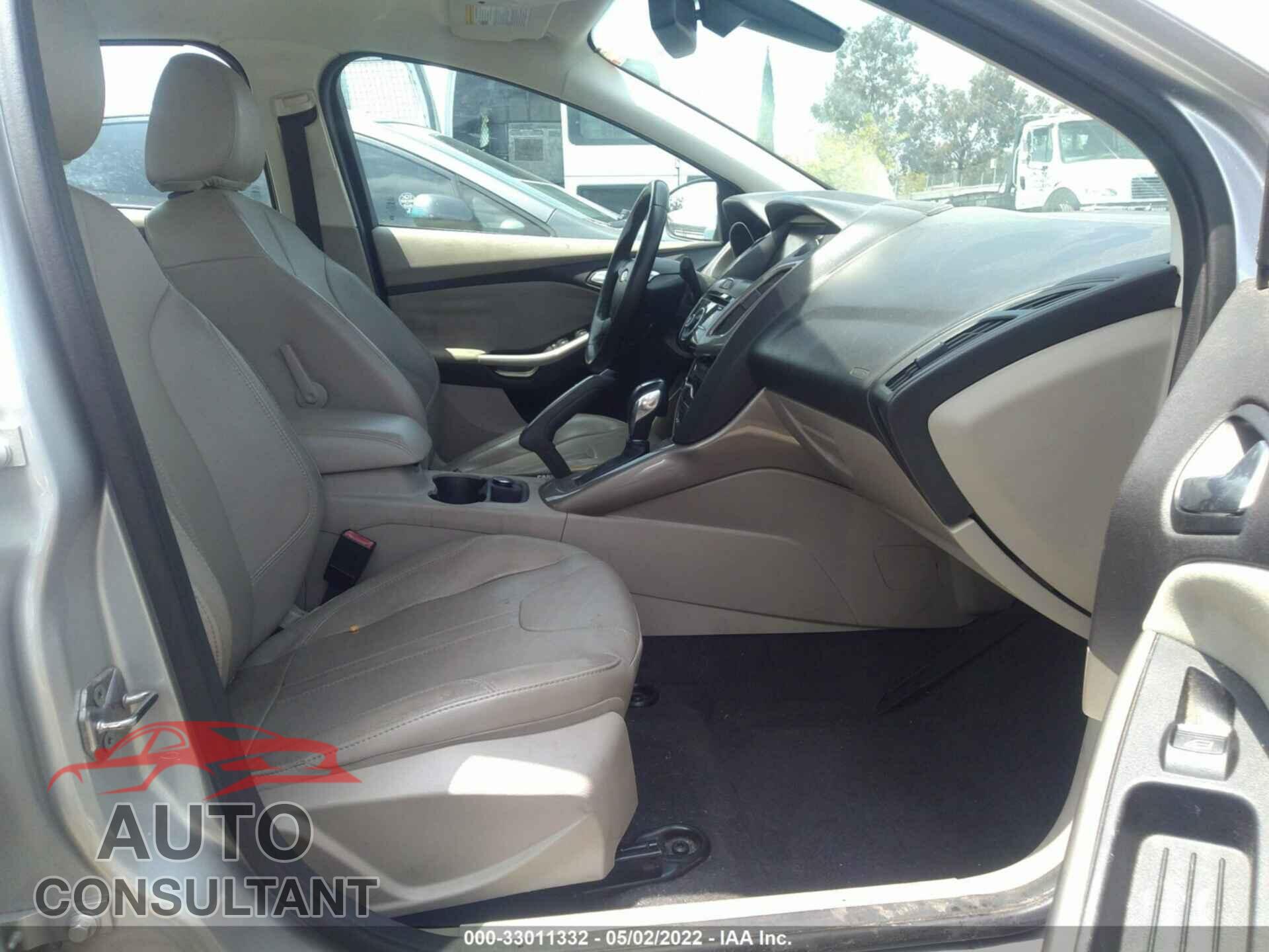 FORD FOCUS 2012 - 1FAHP3H26CL468426