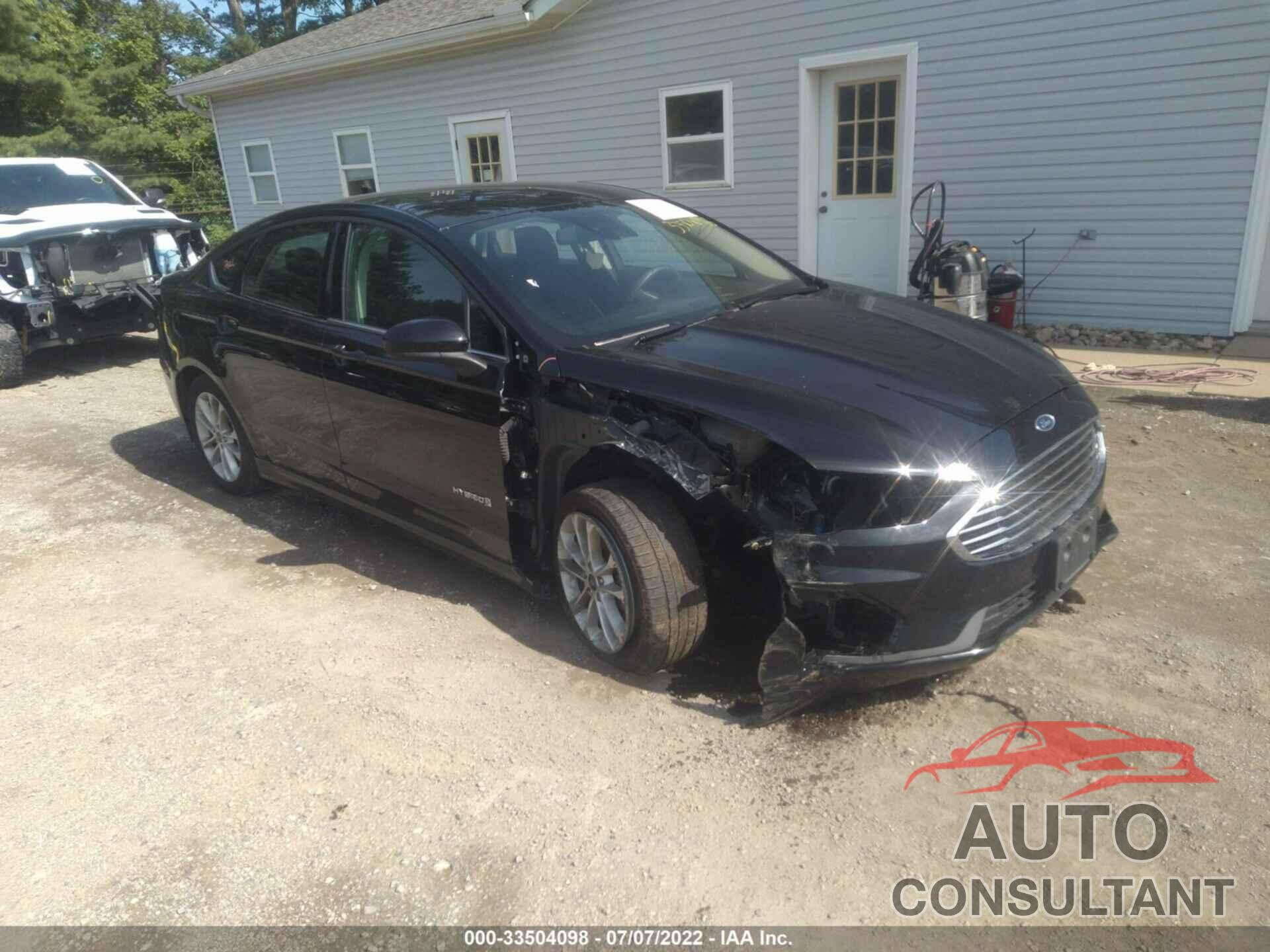 FORD FUSION HYBRID 2019 - 3FA6P0LU7KR124439