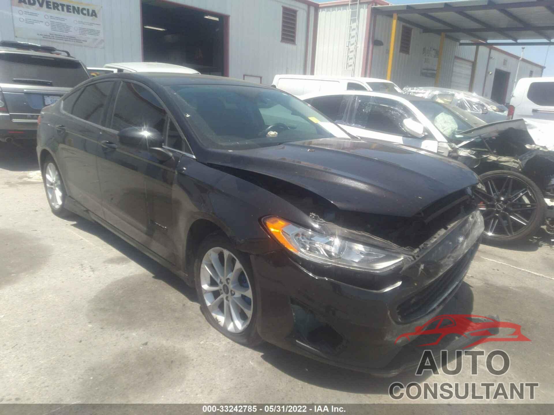 FORD FUSION HYBRID 2019 - 3FA6P0LU9KR207080