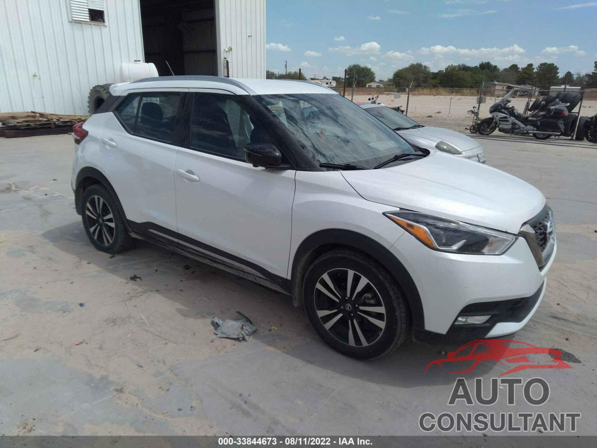 NISSAN KICKS 2018 - 3N1CP5CU5JL522666