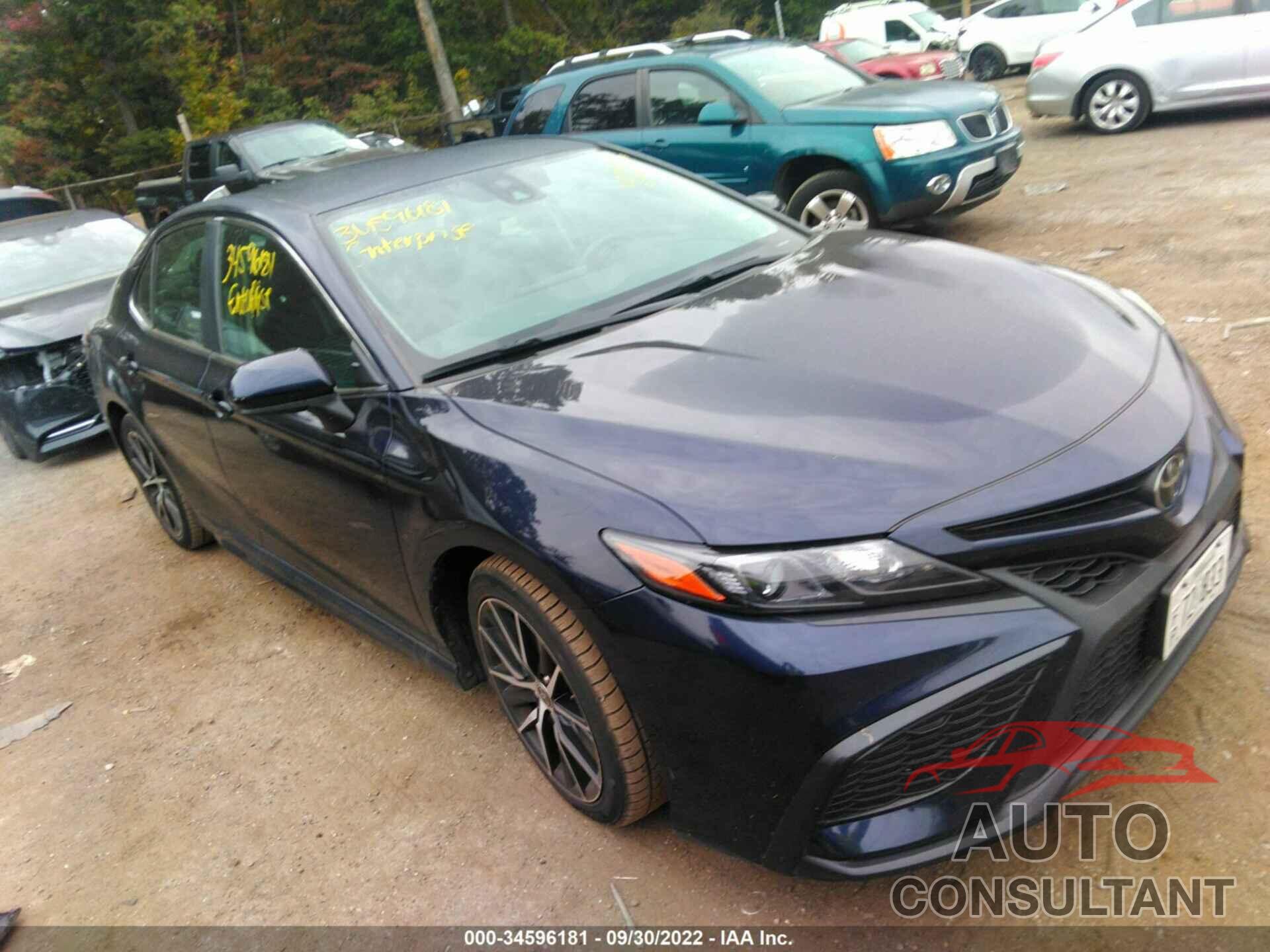 TOYOTA CAMRY 2021 - 4T1G11AK8MU536867
